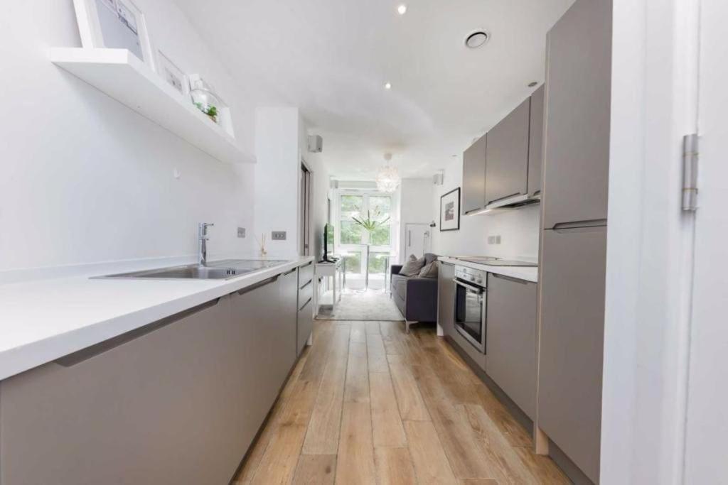 Modern Flat In Camden Town Apartment *