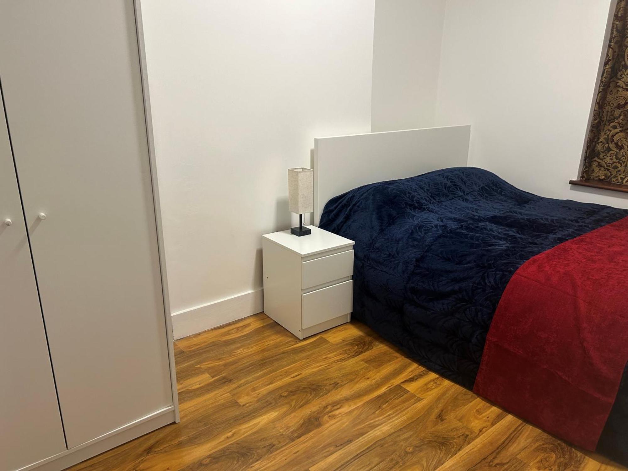 Pensión London Holiday Home *