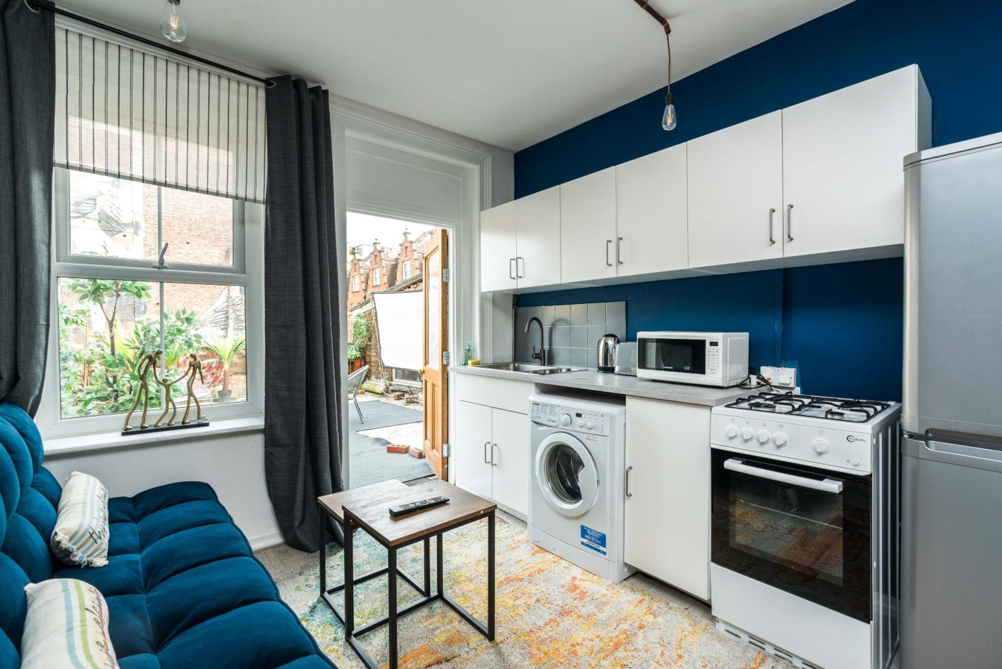 Apartment Lv1 Central-zone1-shoreditch-bricklane-liverpoolstreet