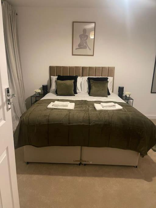 Appartement Elegant Cosy In Wembley 8 Max + Driveway *