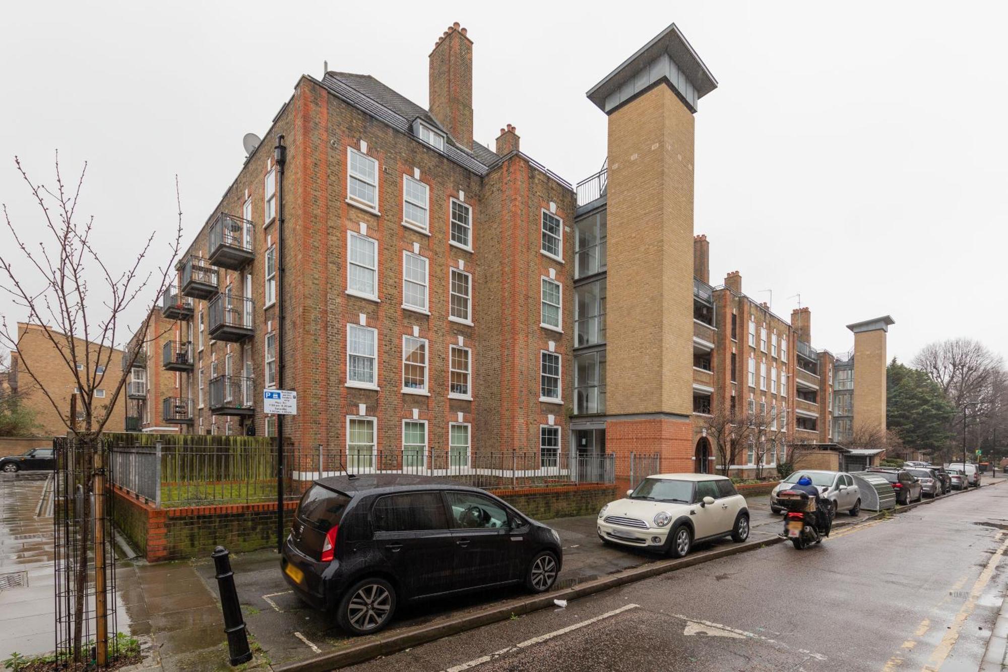 Sleek Shoreditch Hideout - 2 Bed Gem With Balcony In Apartment *