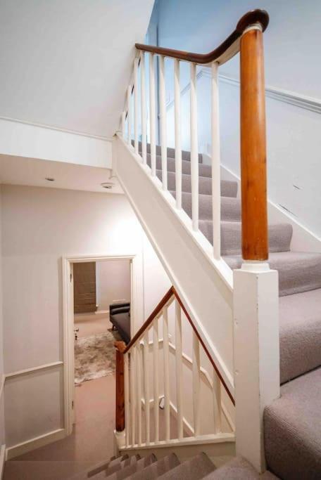 Villa Spacious And Cosy 3brs 5f House In Heart Of Londres