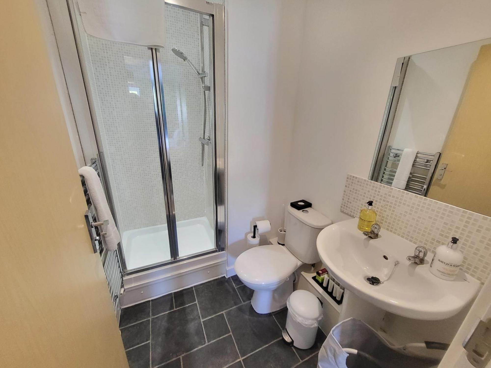 Garland 2 Apartment London