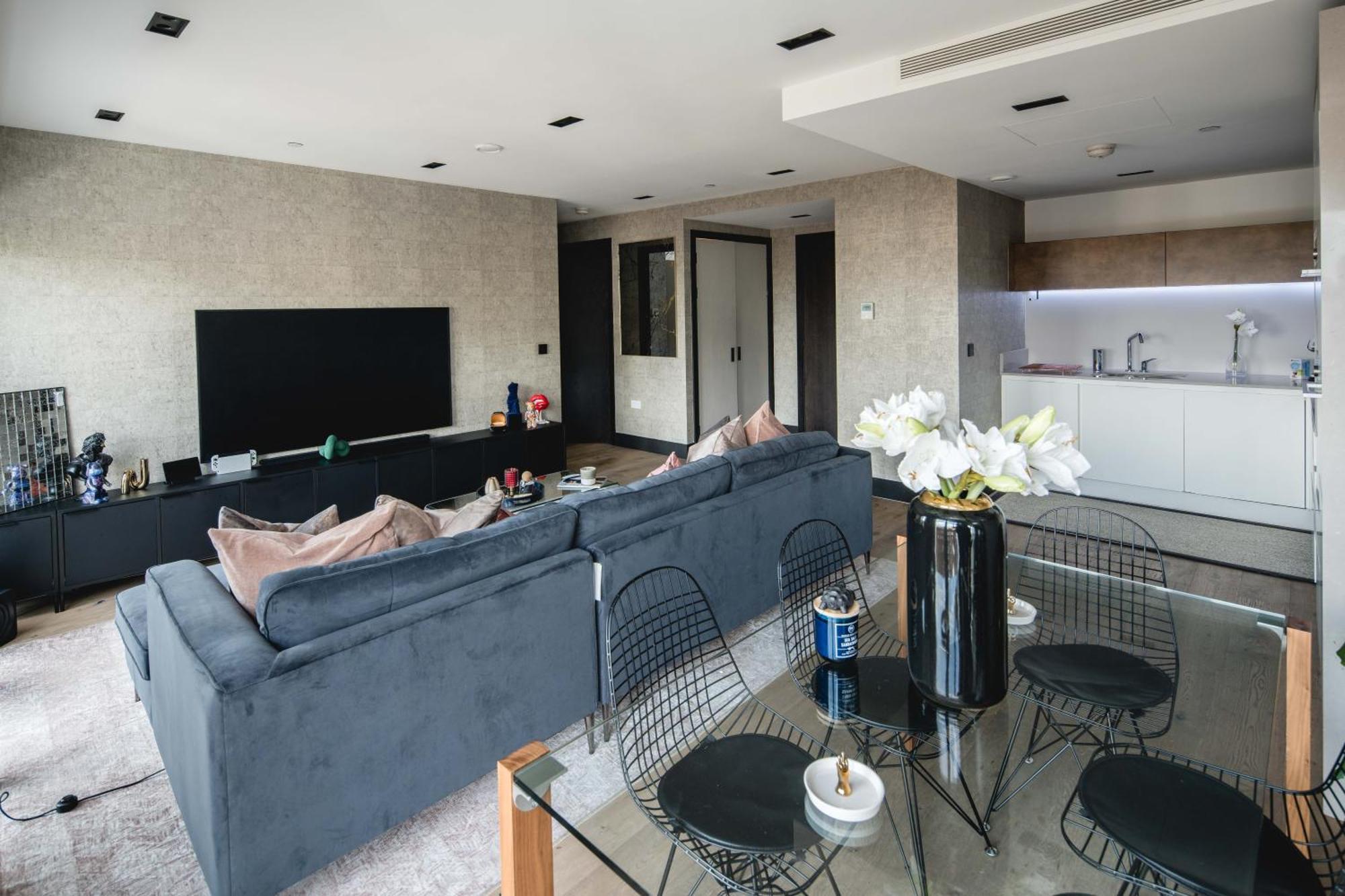 Apartment Exg Luxury-stylish-unique-central-powerstation-londoneye London