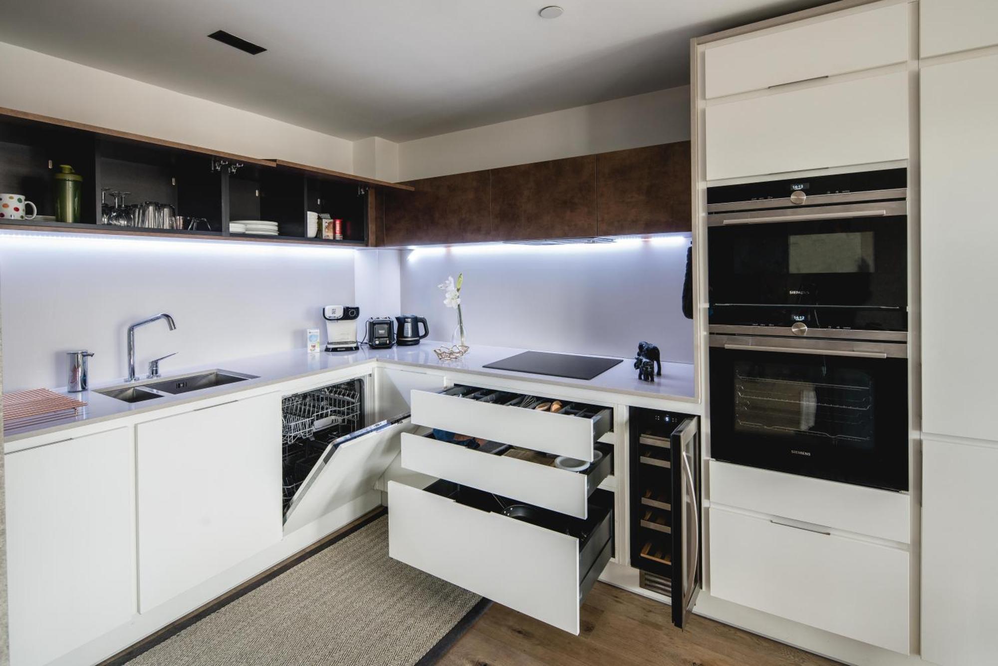 Apartment Exg Luxury-stylish-unique-central-powerstation-londoneye *