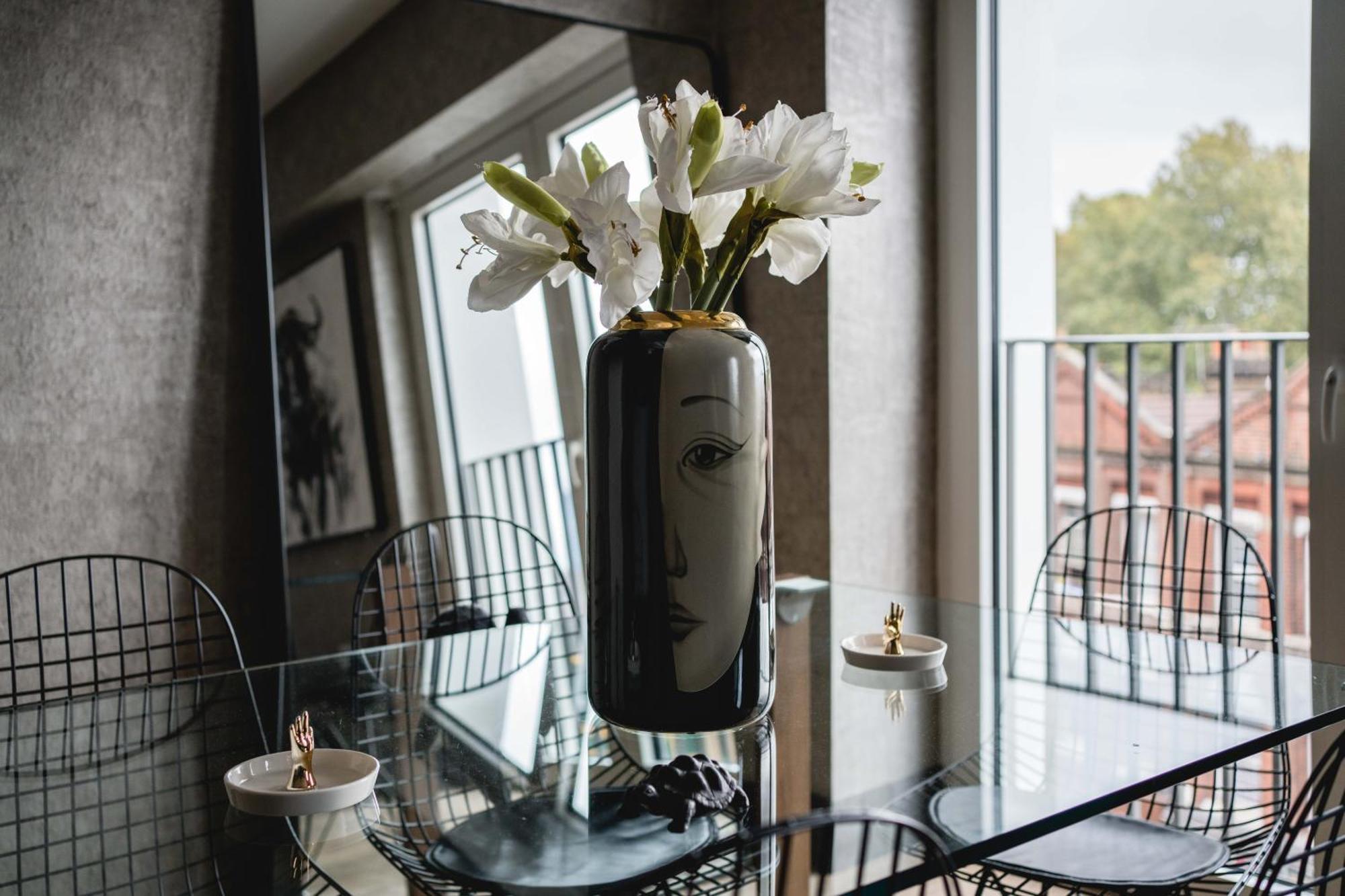 Apartment Exg Luxury-stylish-unique-central-powerstation-londoneye