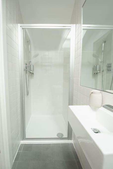 Luxury Townhouse - Hidden Gem * London