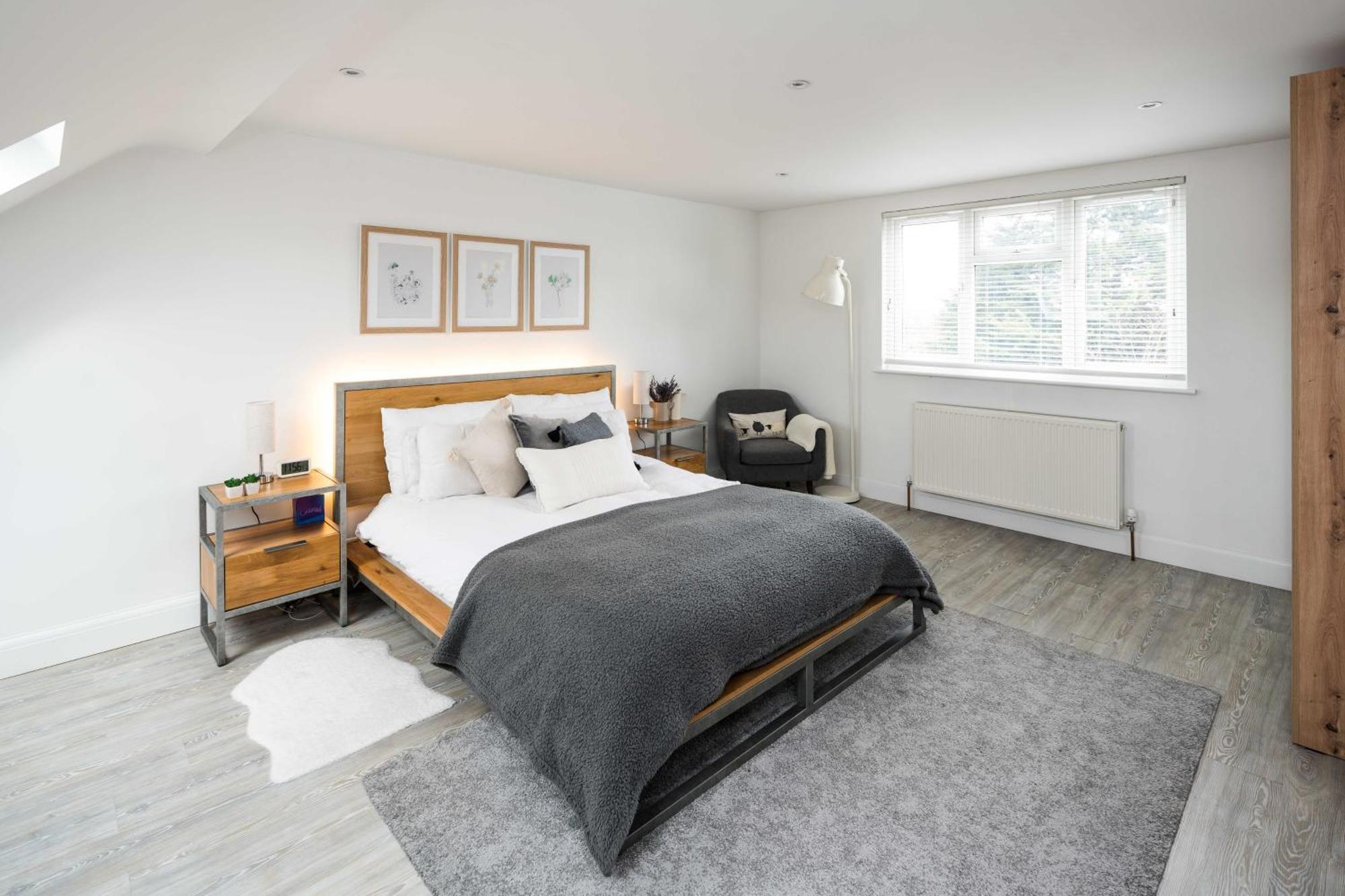 Contemporary 5 Bedroom With Garden North Finchley Casa de férias Londres