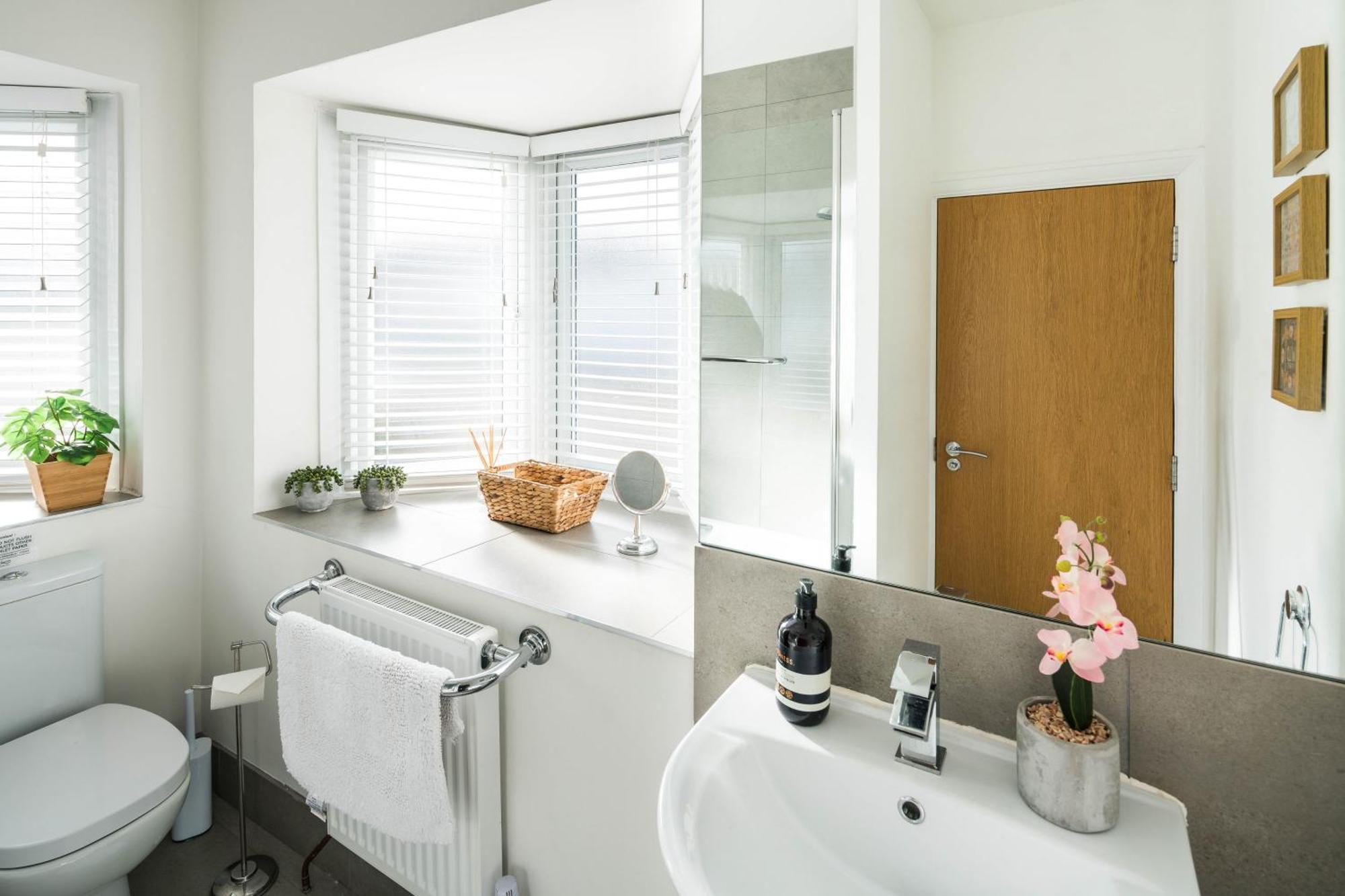 Contemporary 5 Bedroom With Garden North Finchley Londres