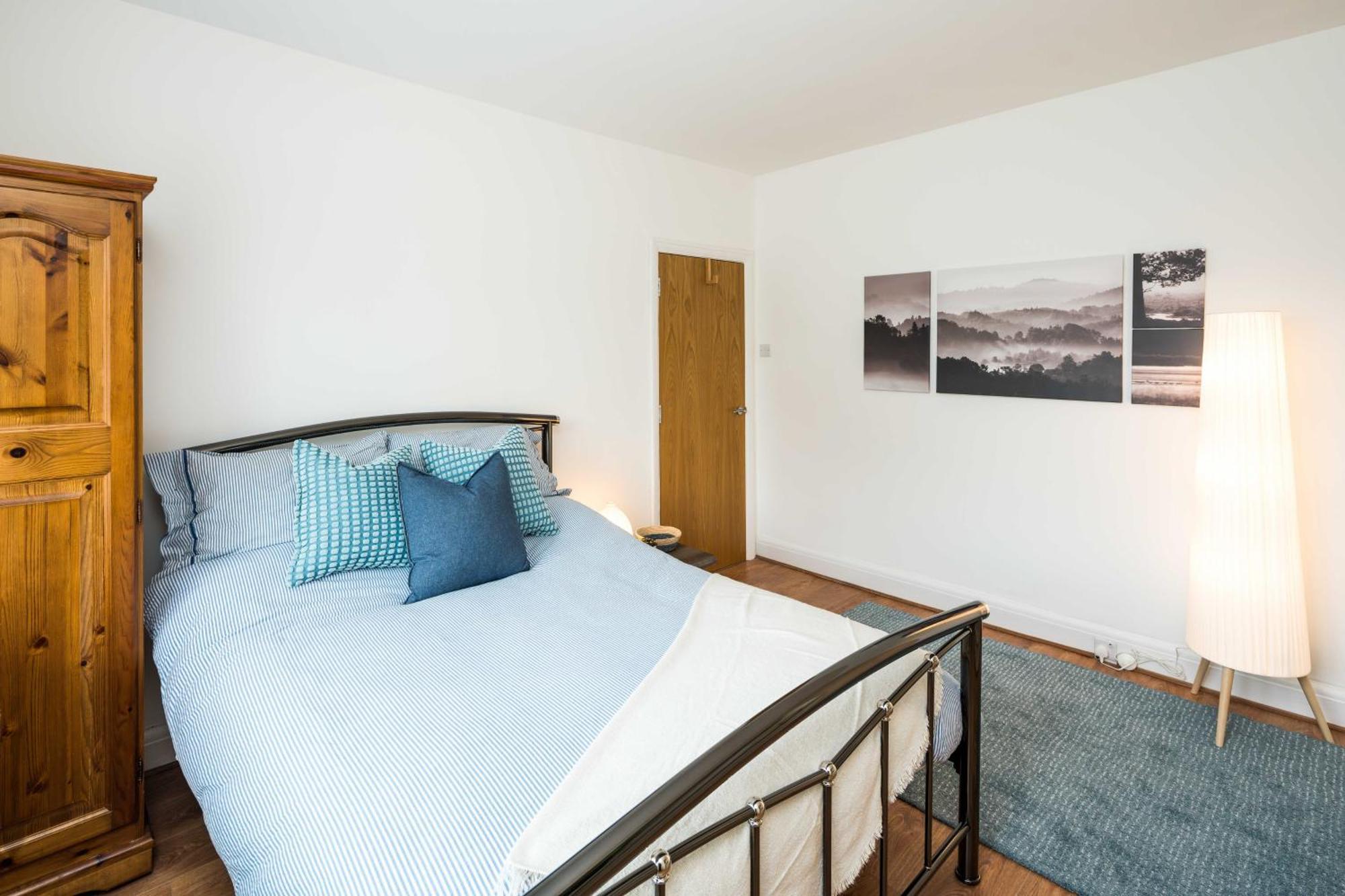 Contemporary 5 Bedroom With Garden North Finchley Londres