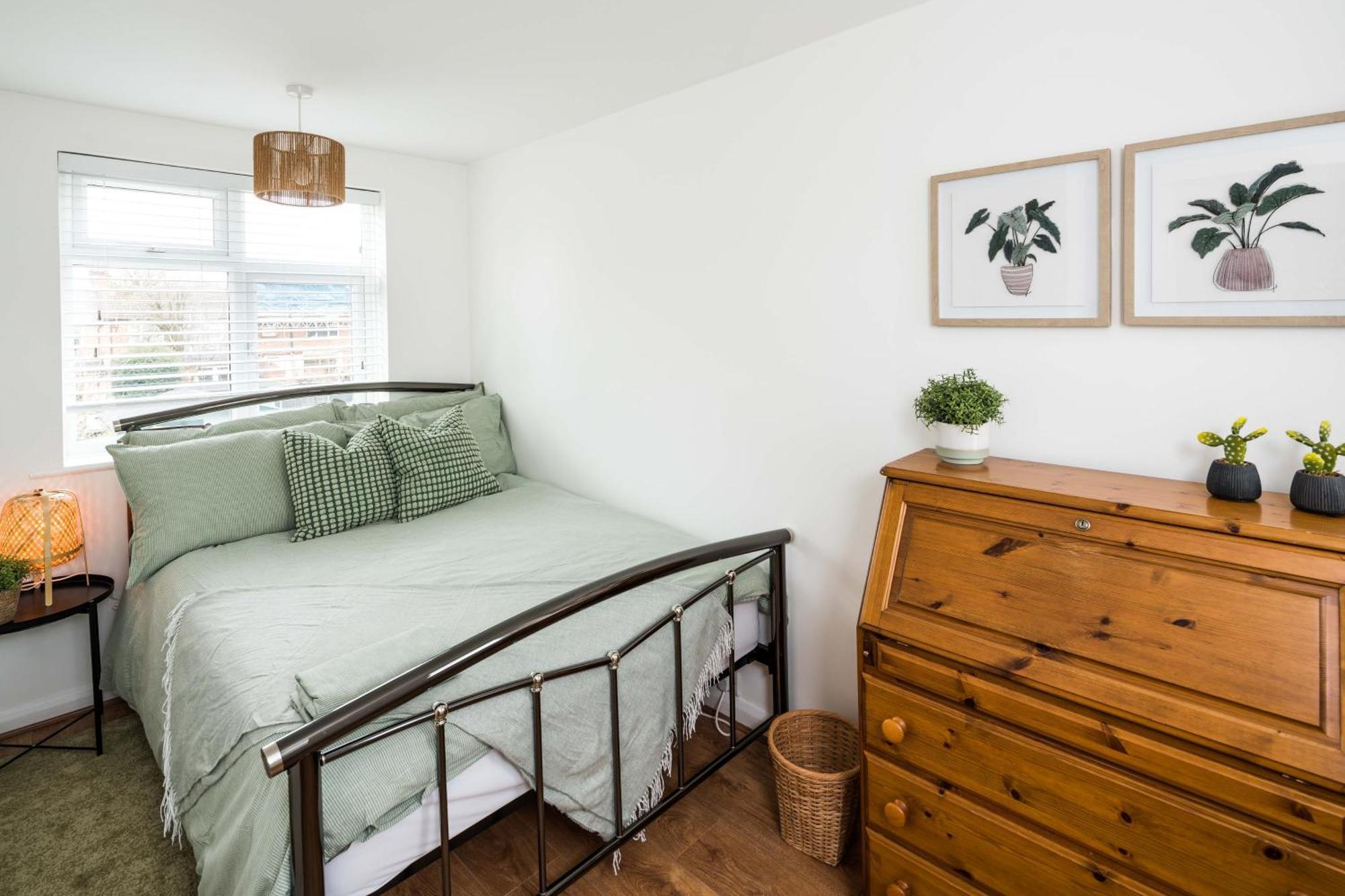 Contemporary 5 Bedroom With Garden North Finchley Casa de férias Londres