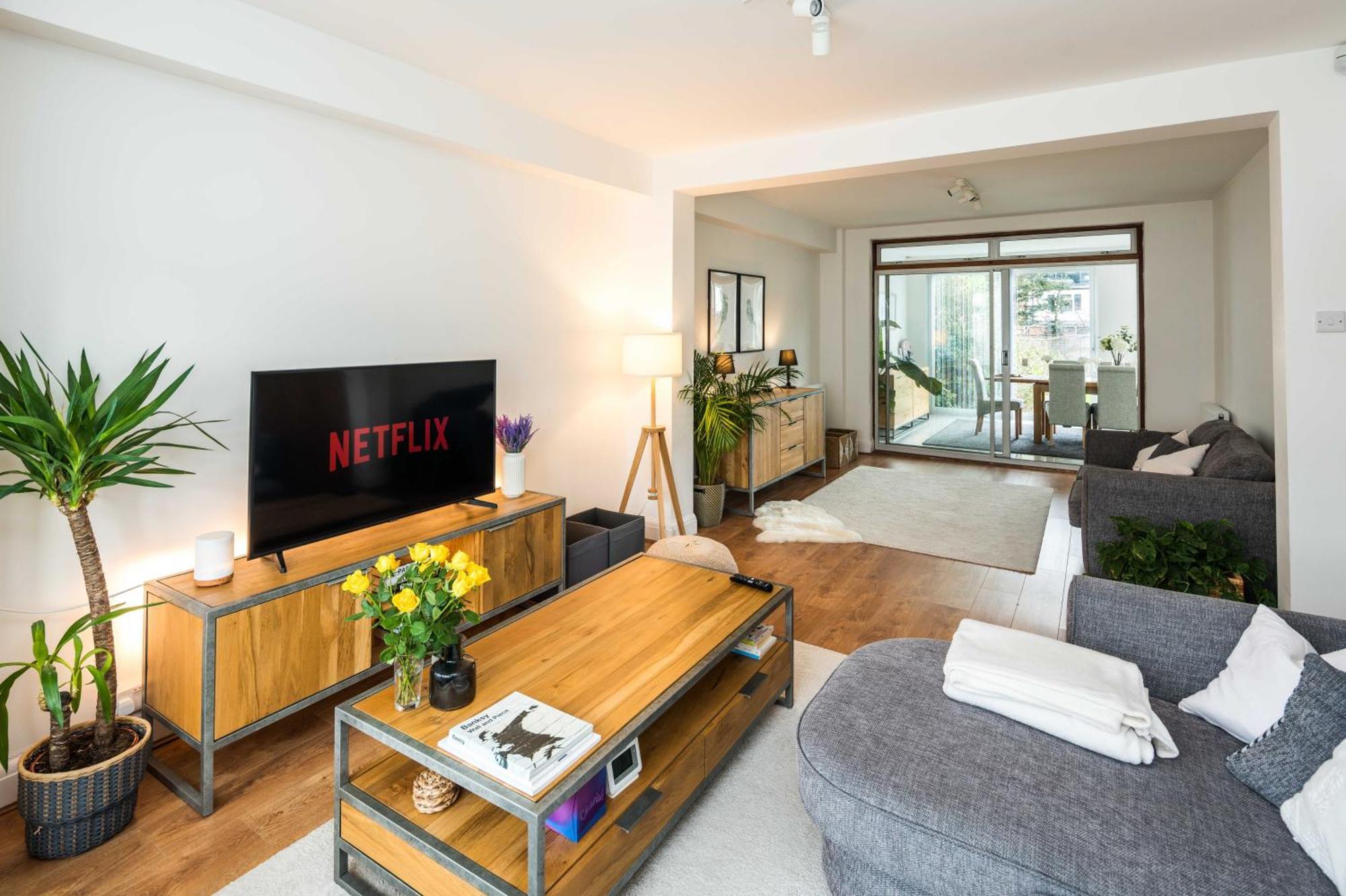 Casa de férias Contemporary 5 Bedroom With Garden North Finchley Londres