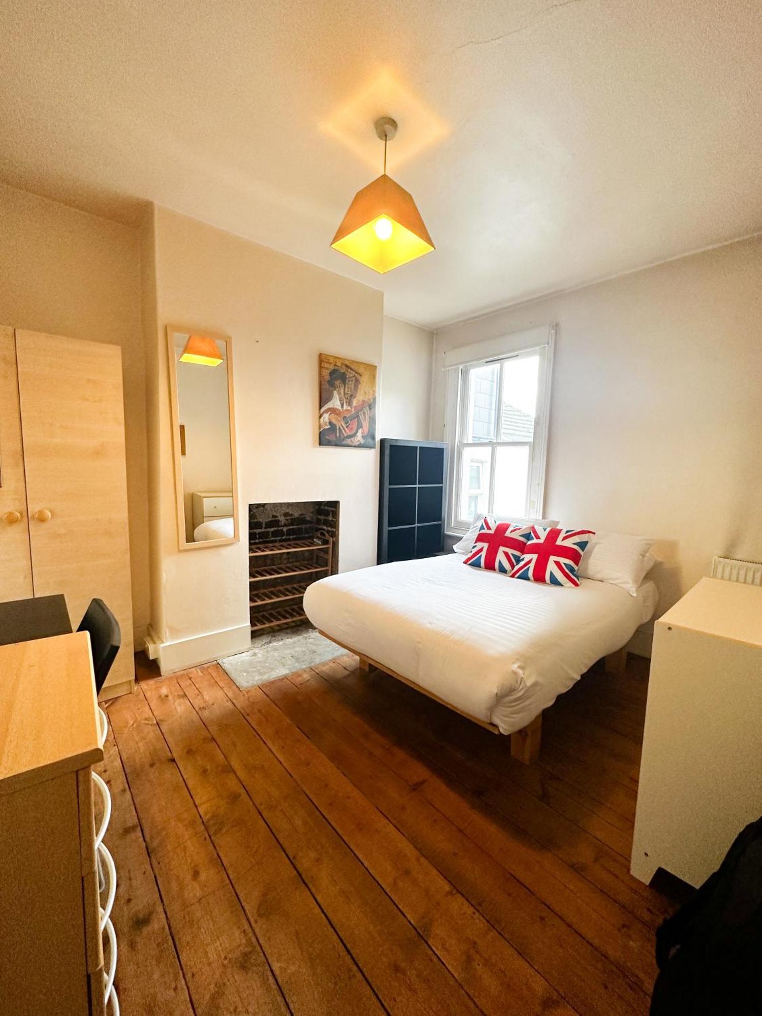 58 Alloa Townhouse Сasa de vacaciones Londres