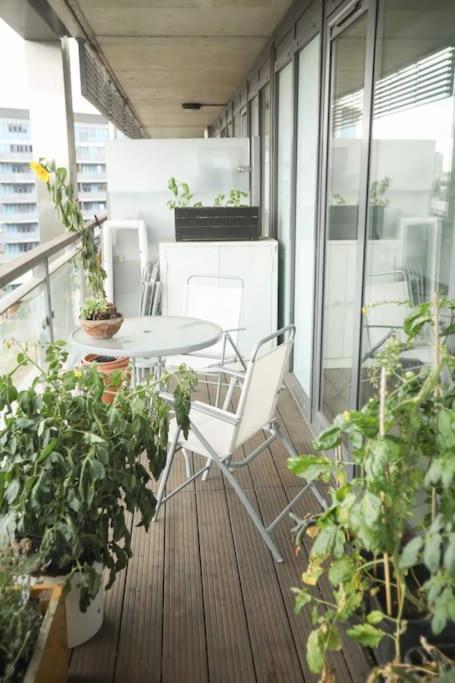 Appartement Big 2 Bedroom Flat Overlooking Canal & Park