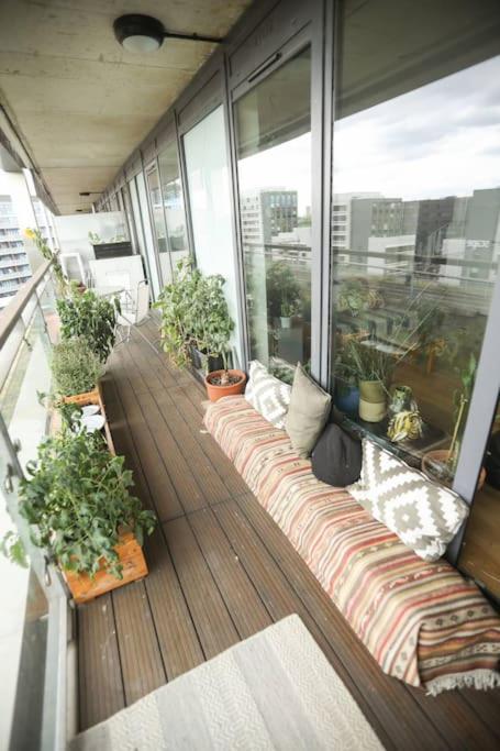 Appartement Big 2 Bedroom Flat Overlooking Canal & Park *