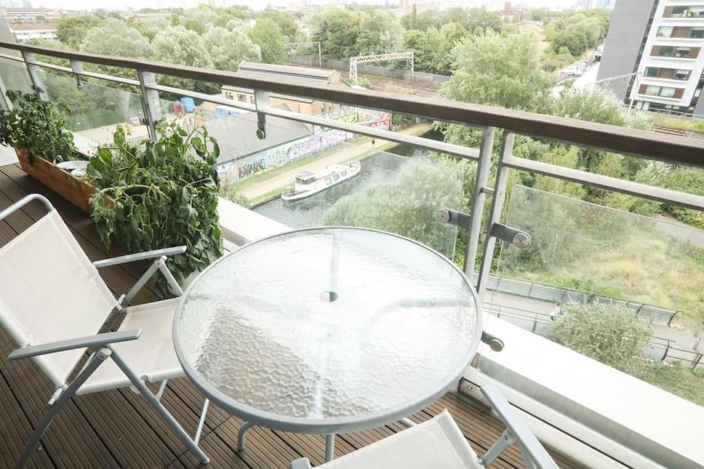 Appartement Big 2 Bedroom Flat Overlooking Canal & Park