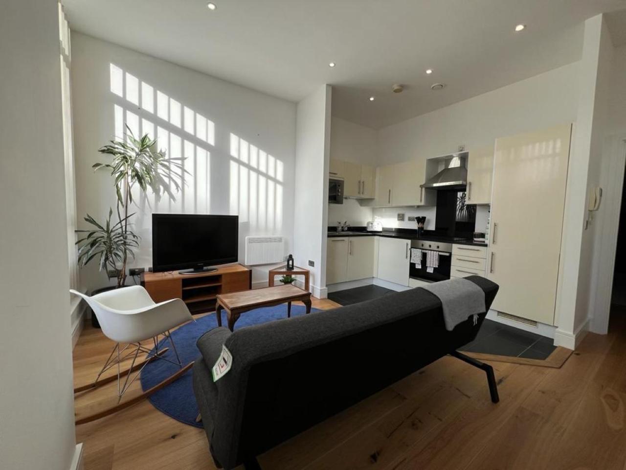 Delightful & Spacious Flat In - Peckham Londres