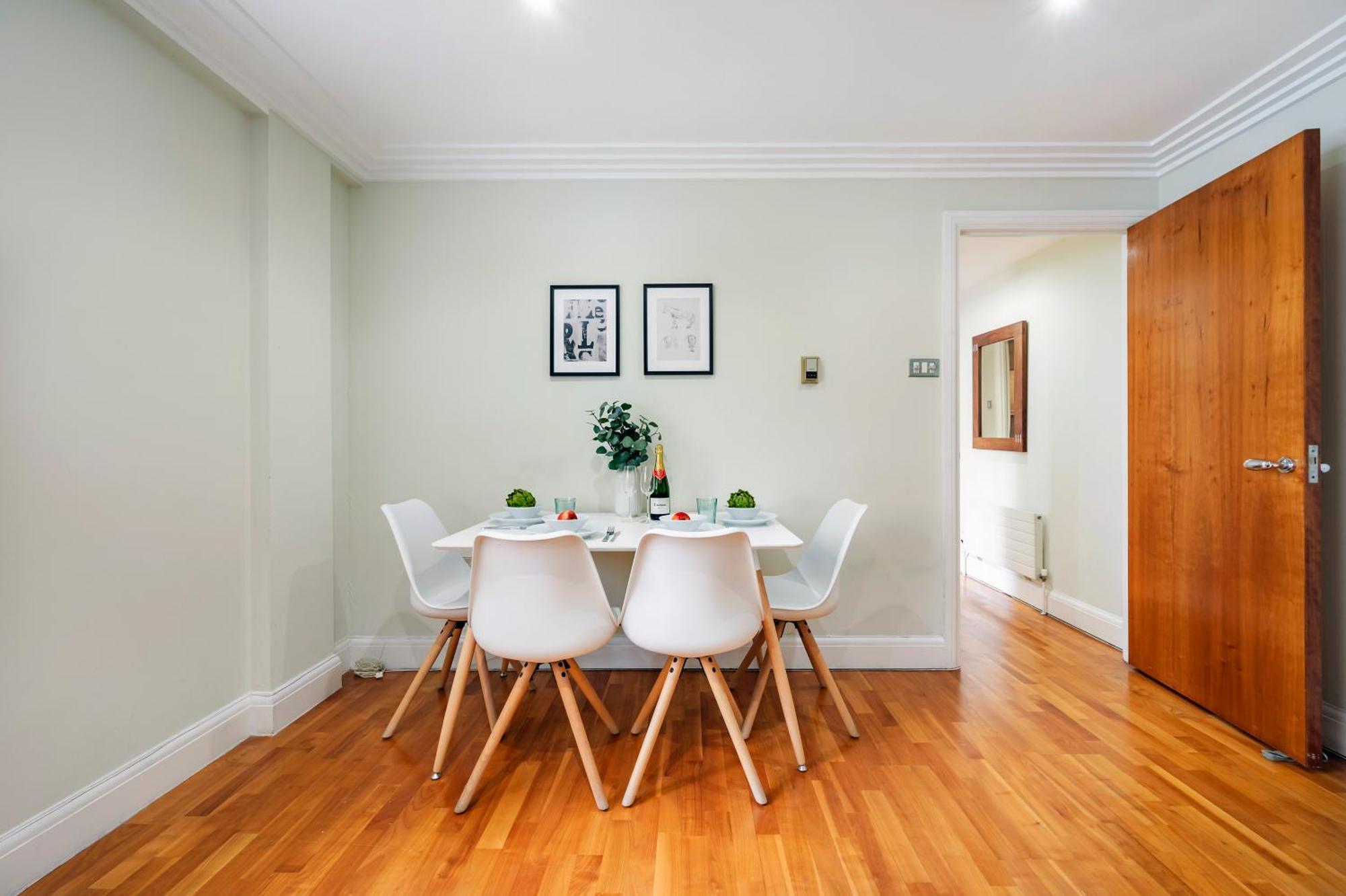 Location Trafalgar Square 1 Bedr, 3 Beds, Sleeps 6