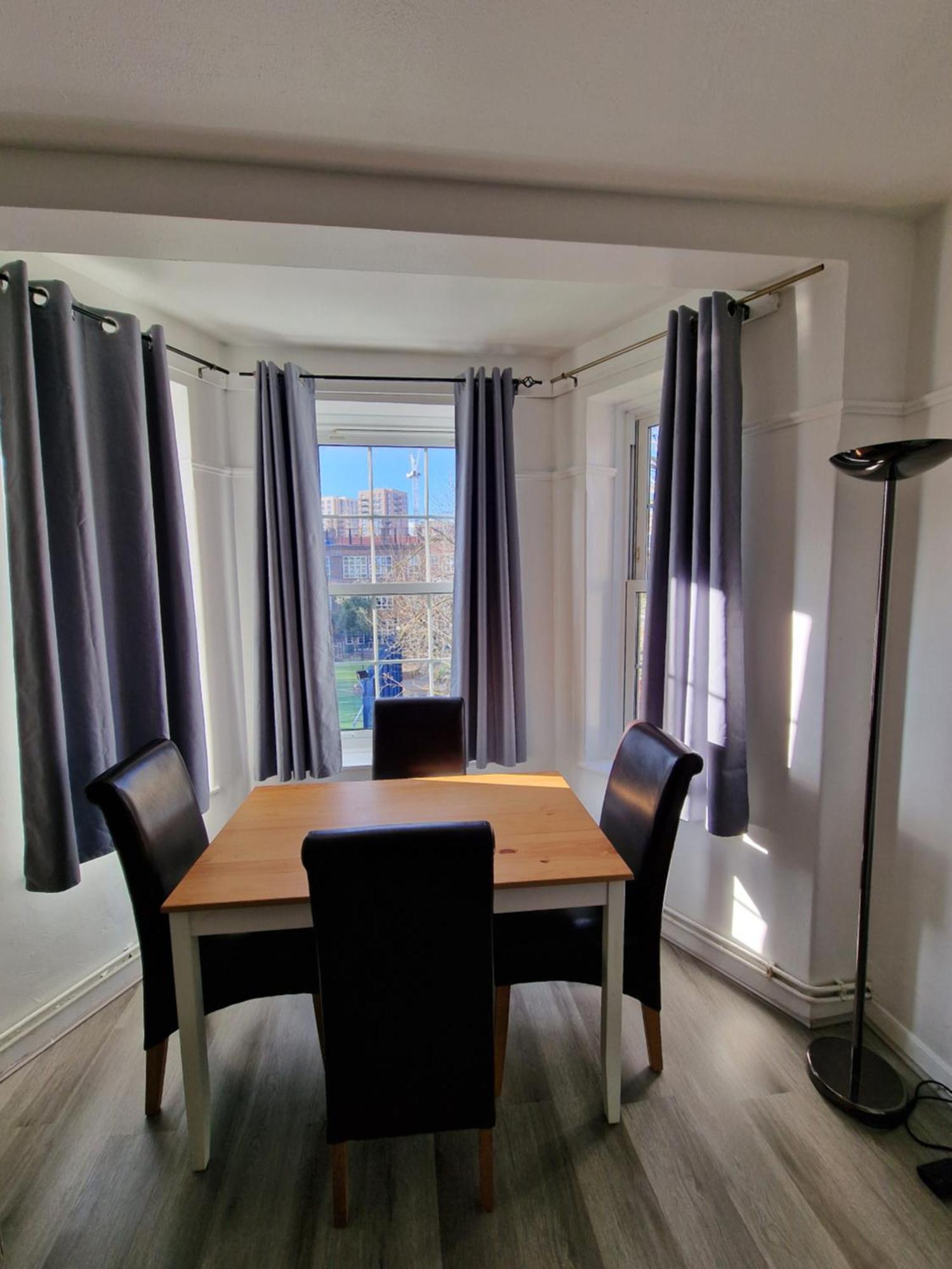 Comfortable 2 Bedrooms Flat In Oval * London