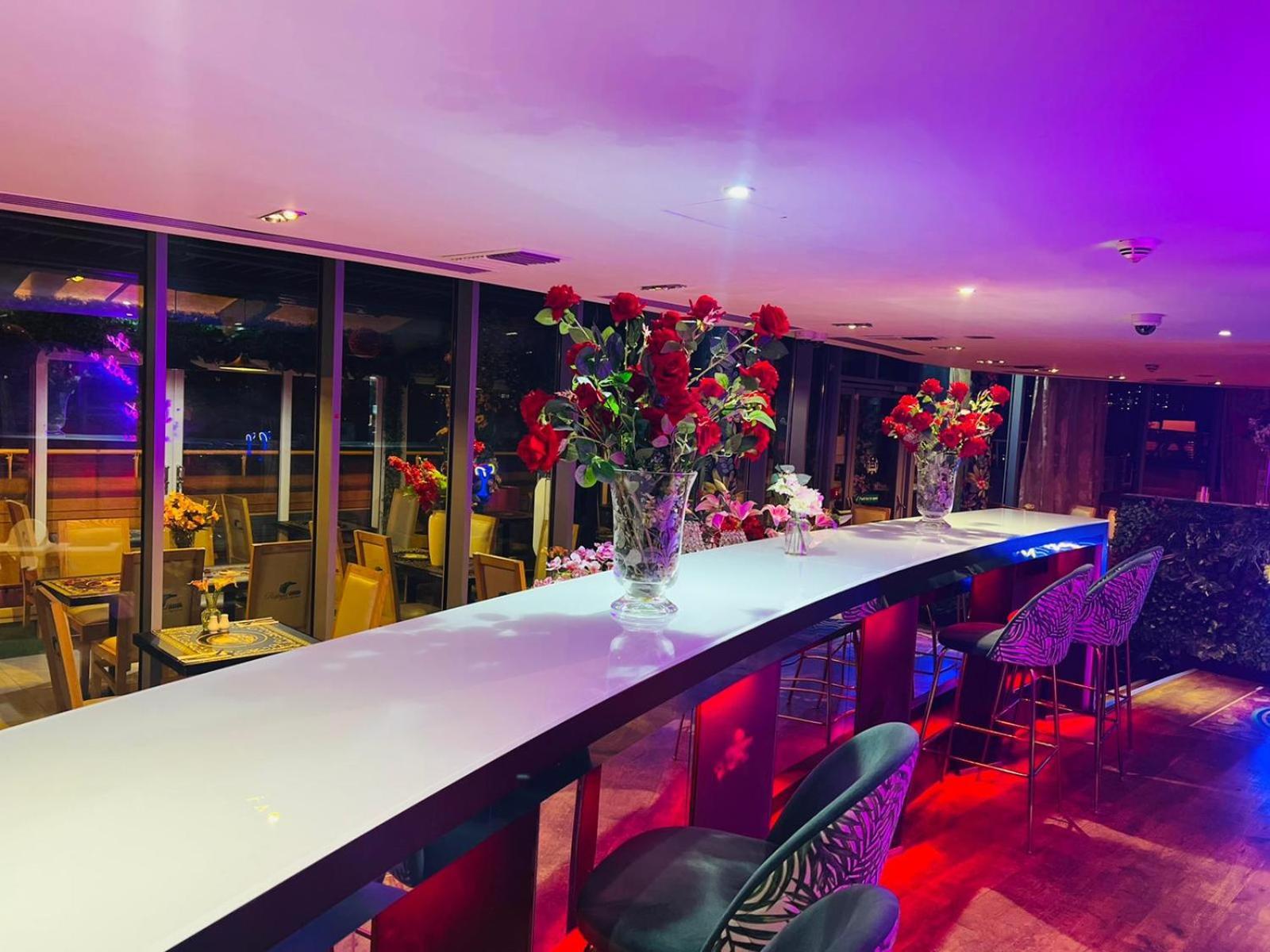 Hotel Rafayel &