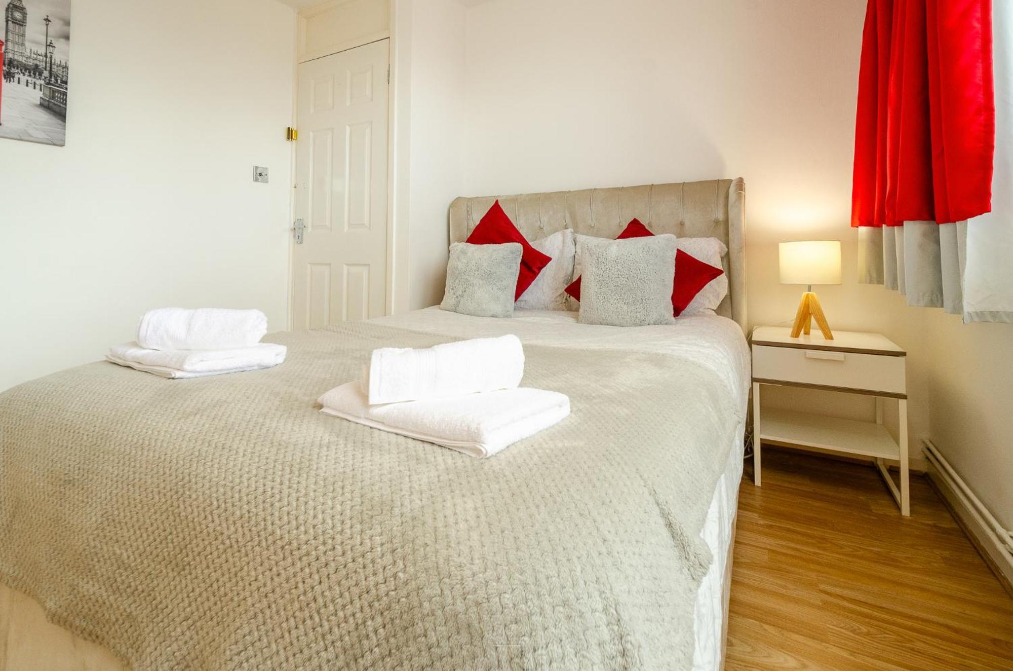 Serviced - Exel & O2 & Canning Town - Away From Apartamento