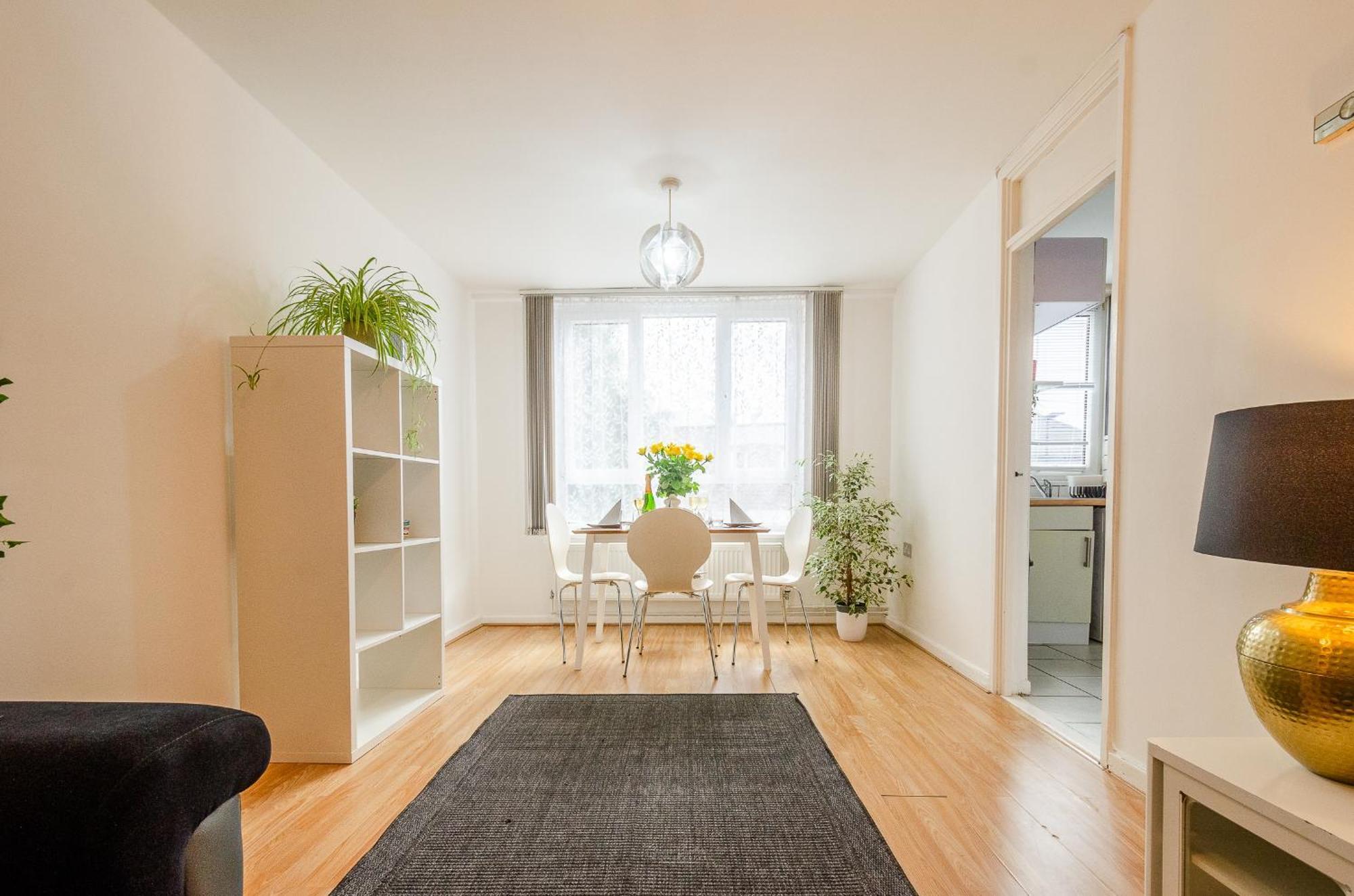Apartamento Serviced - Exel & O2 & Canning Town - Away From