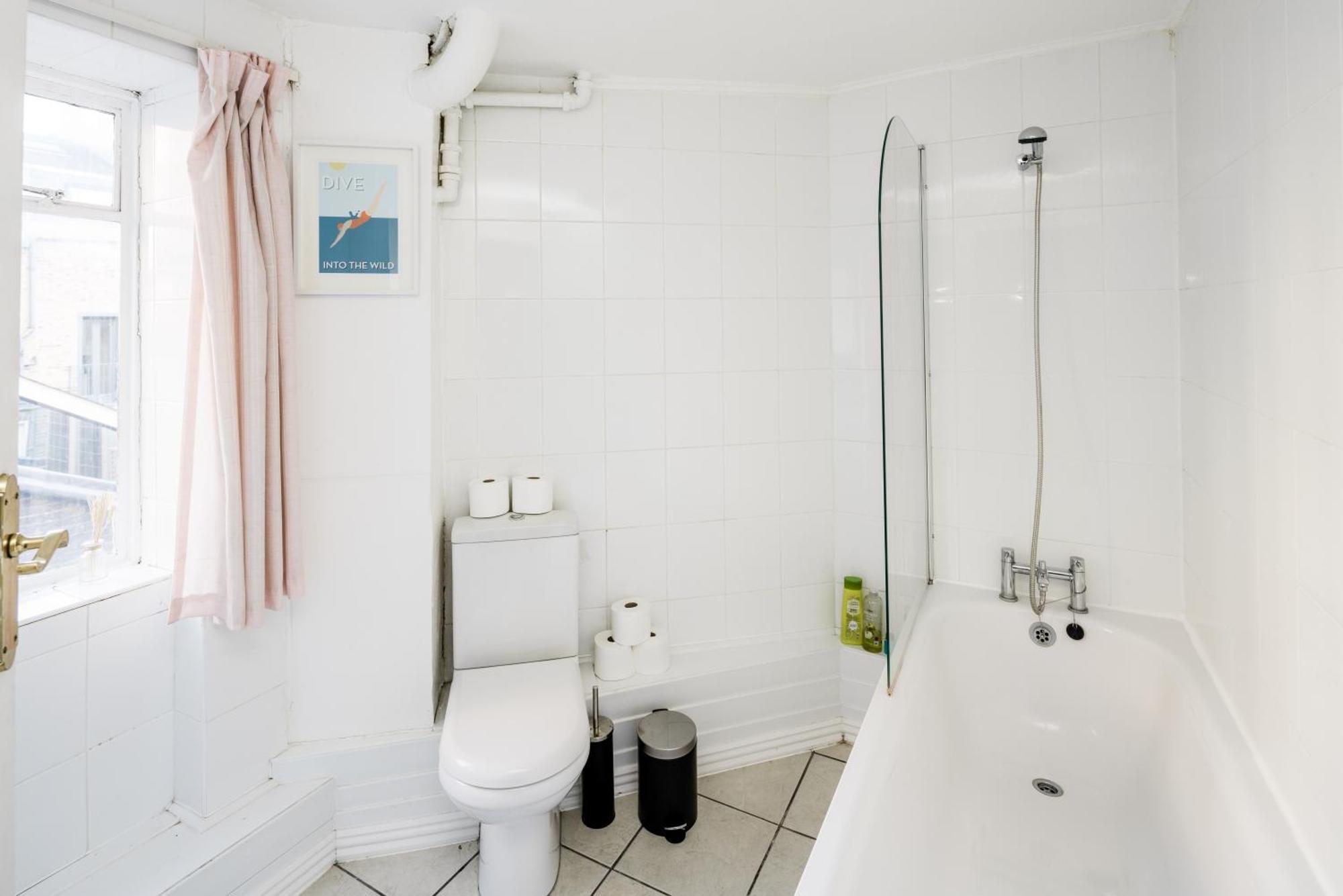 Affordable Flat In Fitzrovia Appartement Londen