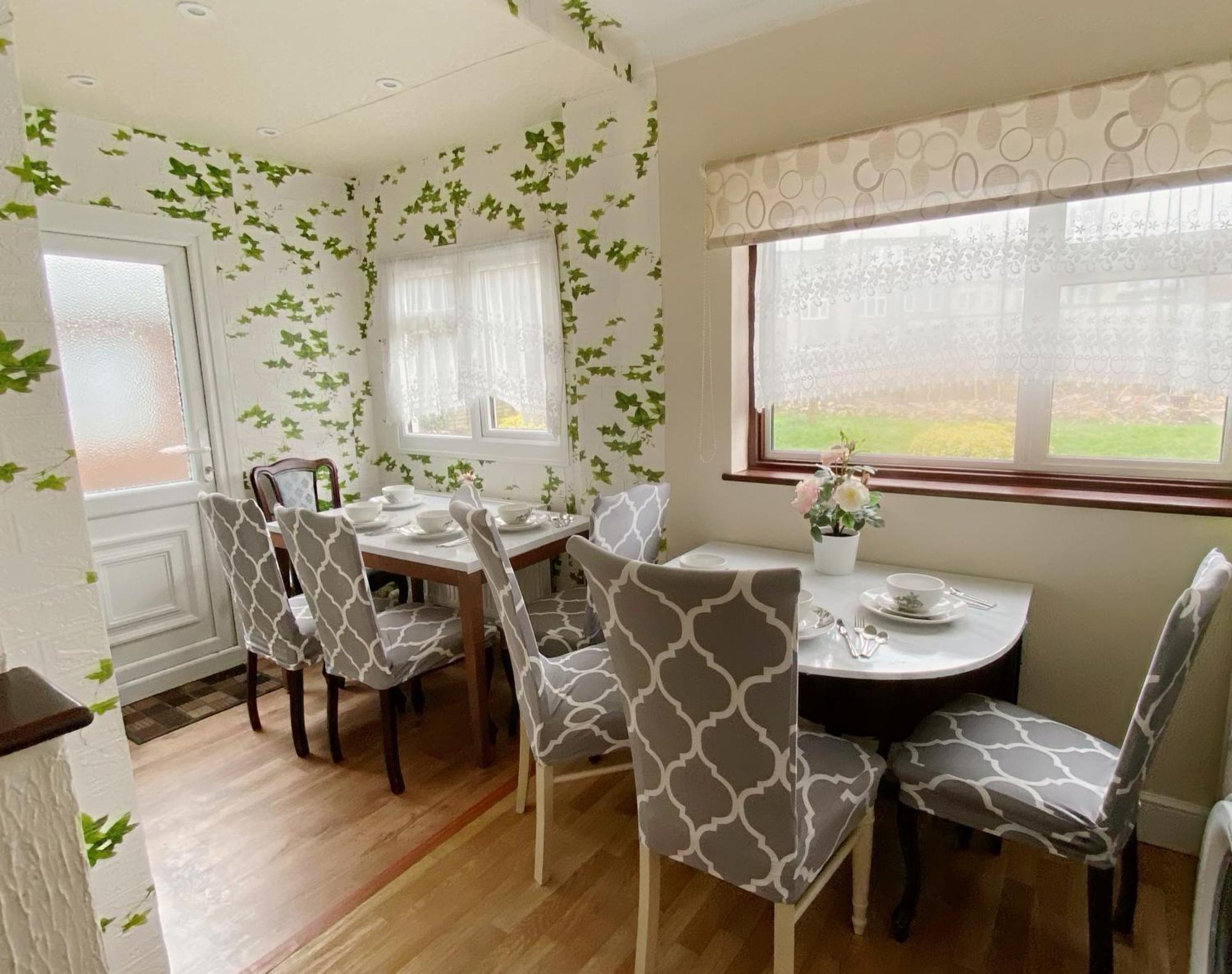 Сasa de vacaciones Barking House Sleeps 11 - Parking - Train Tube - Airport