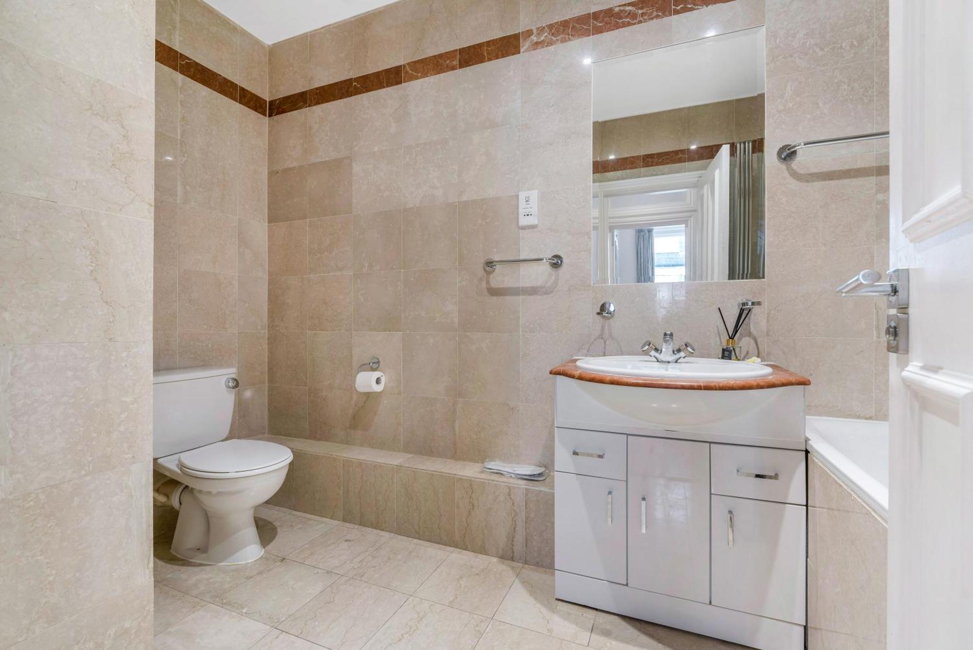 Spectacular 3 Bed In Berkeley Sq Mayfair Apartamento Londres