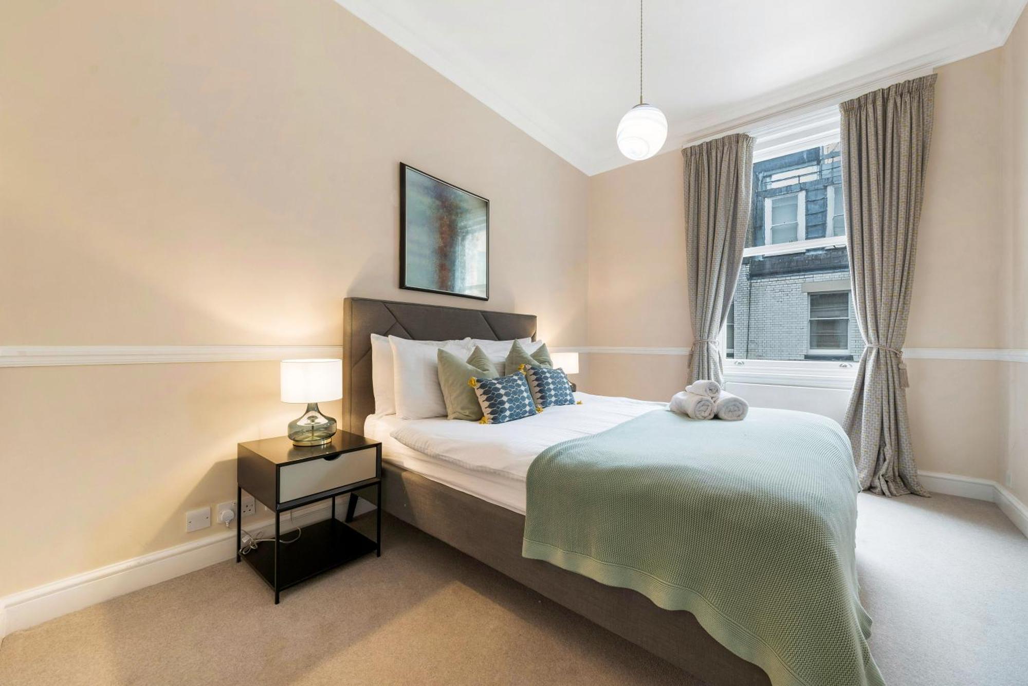 Spectacular 3 Bed In Berkeley Sq Mayfair Apartamento *