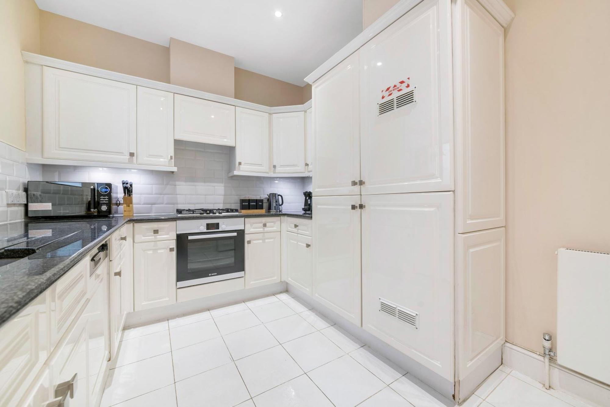 Apartamento Spectacular 3 Bed In Berkeley Sq Mayfair Londres
