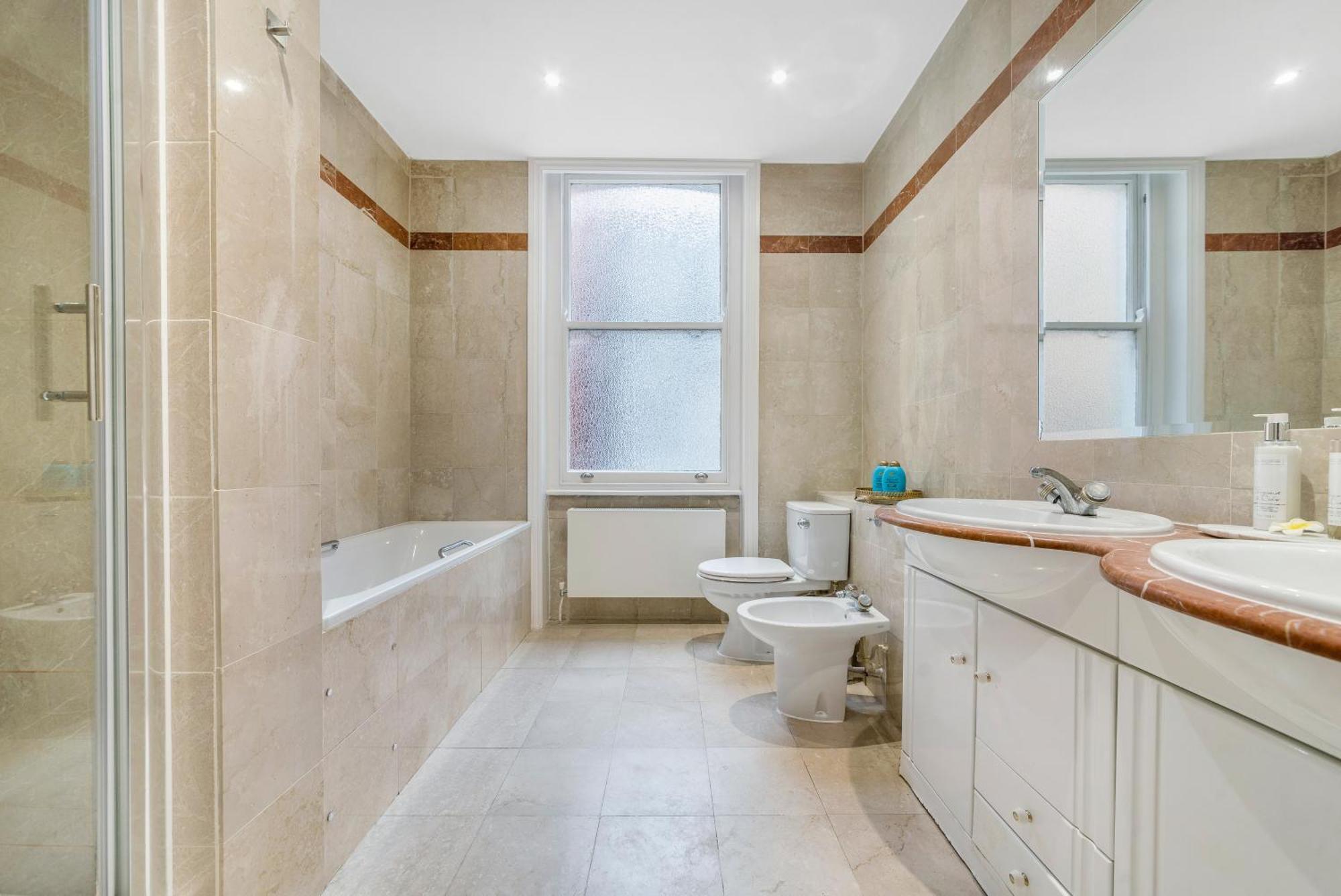Spectacular 3 Bed In Berkeley Sq Mayfair Apartamento
