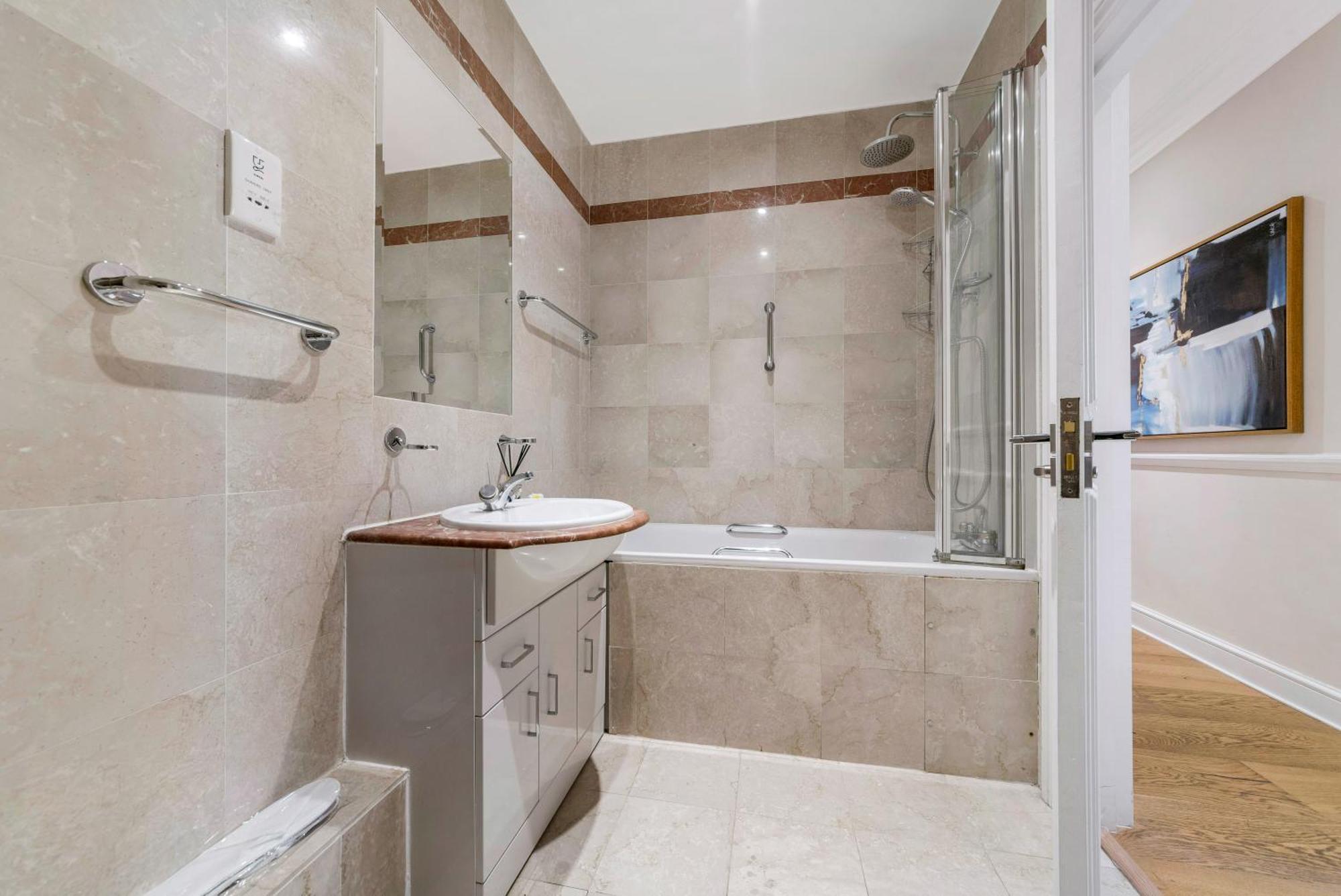Apartamento Spectacular 3 Bed In Berkeley Sq Mayfair Londres