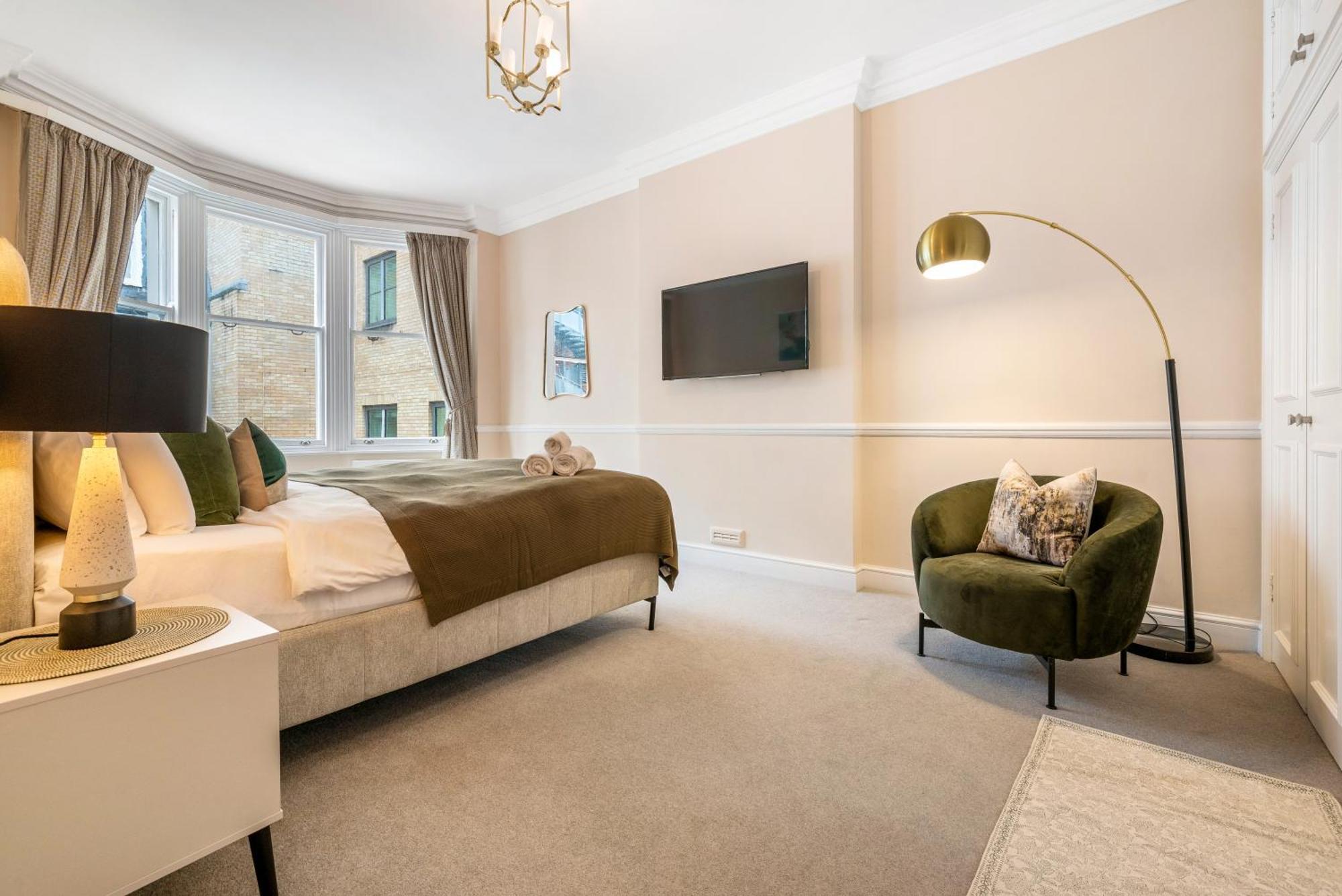 Apartamento Spectacular 3 Bed In Berkeley Sq Mayfair
