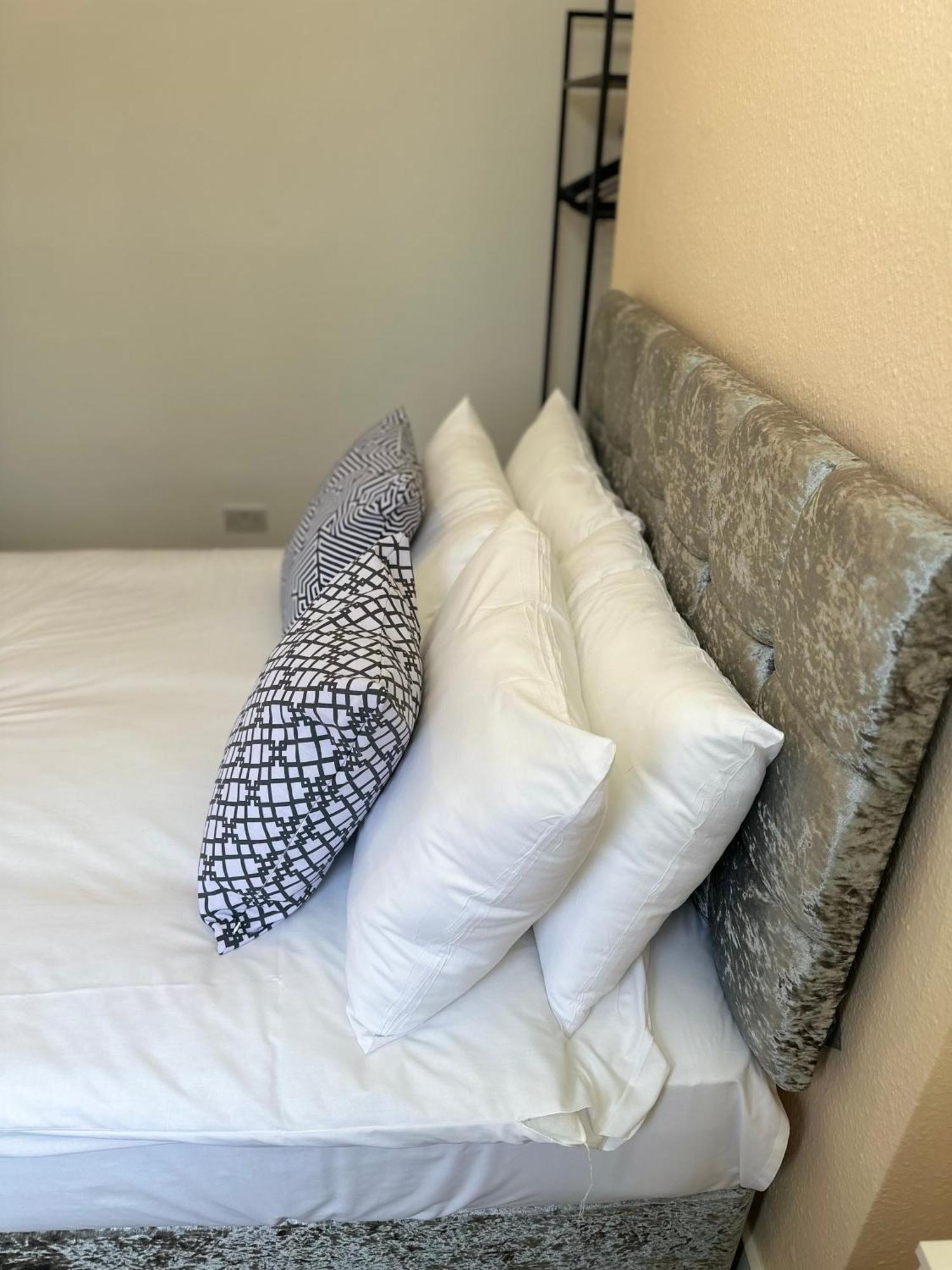 Newly Decorated 5-bed Hackney Townhouse * Londres