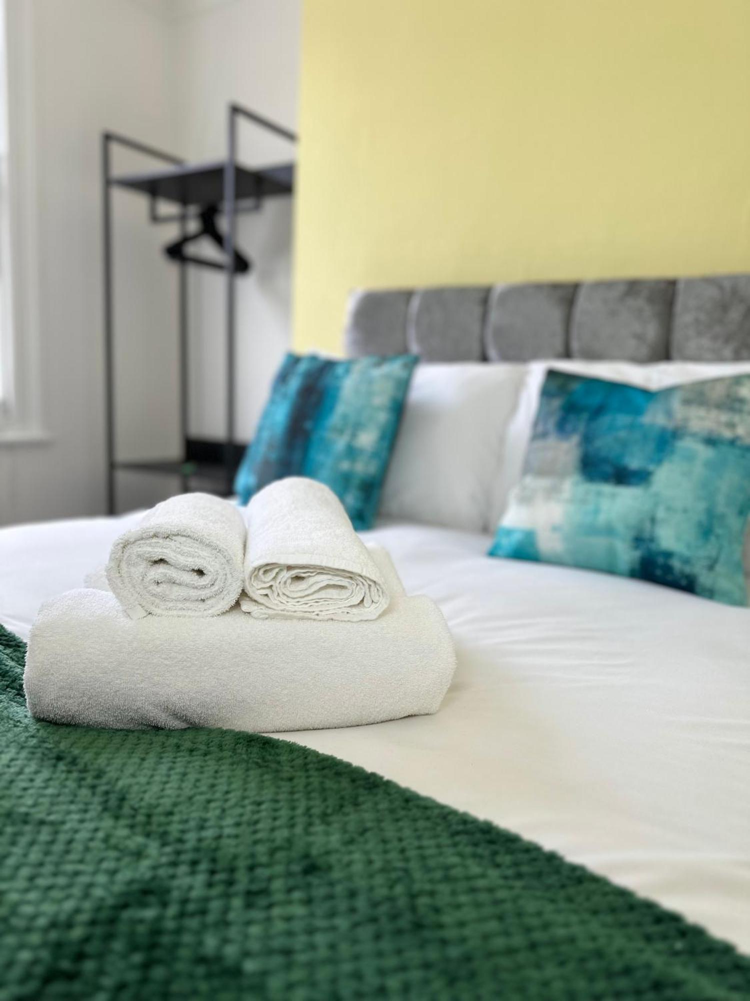 Newly Decorated 5-bed Hackney Townhouse Сasa de vacaciones *