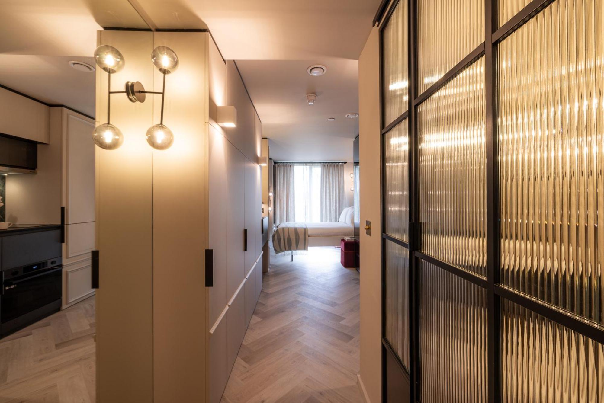 The Brondesbury By Nestor * Londen