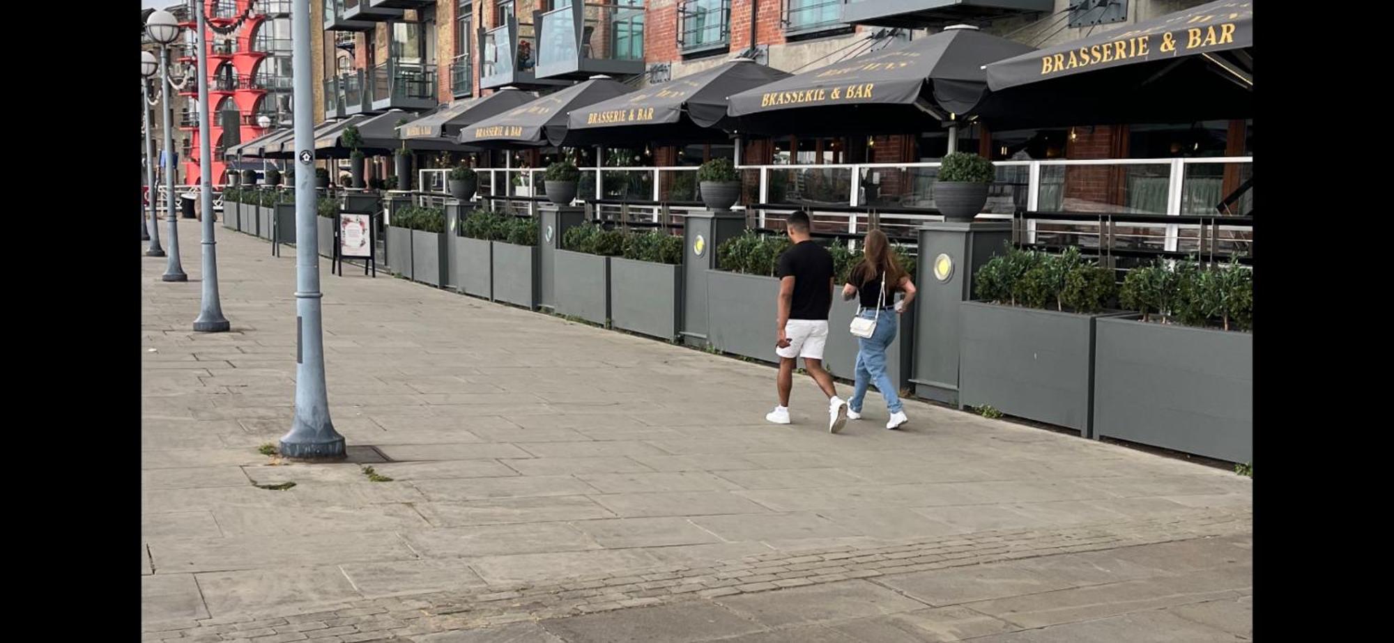 Tower Bridge, Boutique, Shad Thames Butlers Wharf Secure Parking , Balcony View Of Shard, Luxury With Van Parking Upto 4 Vans Ideal For Builders Shopfitters Secure Cctv Appartement