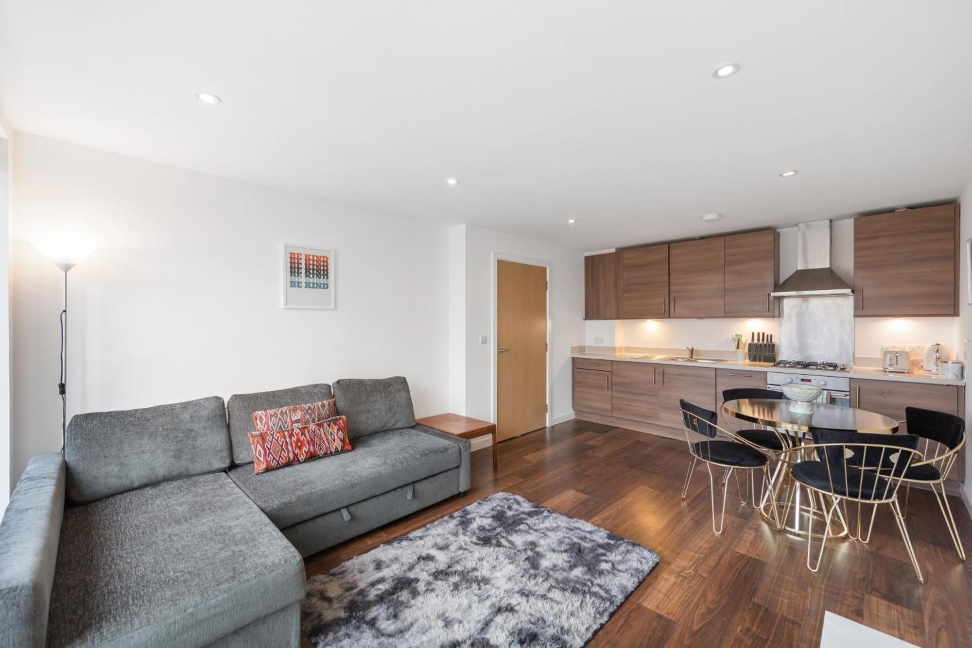 Lift & Free Parking, Modern 1 Bed Flat In Shoreditch Next To Train Station Apartamento *