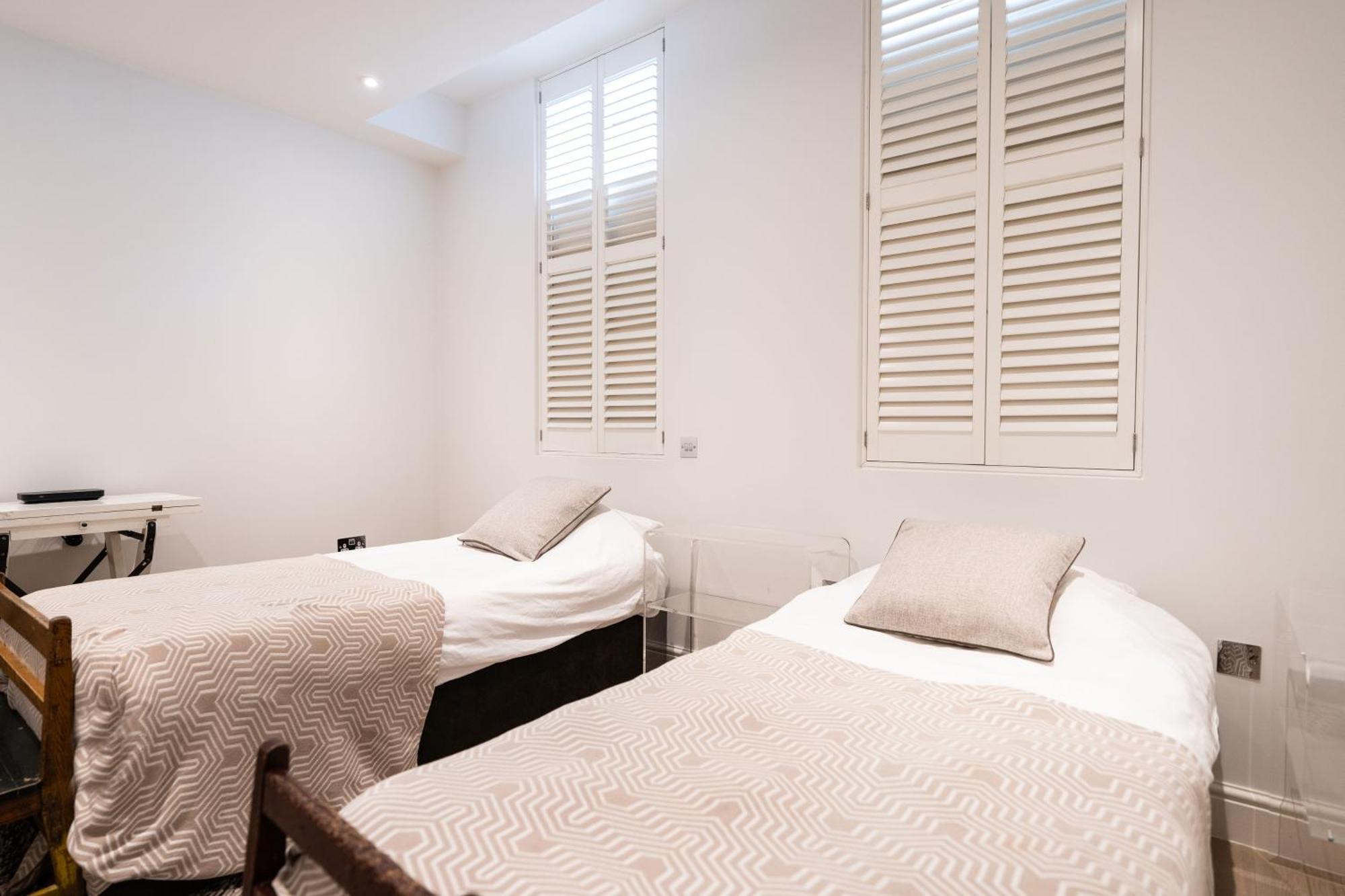 The Chelsea Place - Lovely 4bdr House With Terrace Appartement Londres