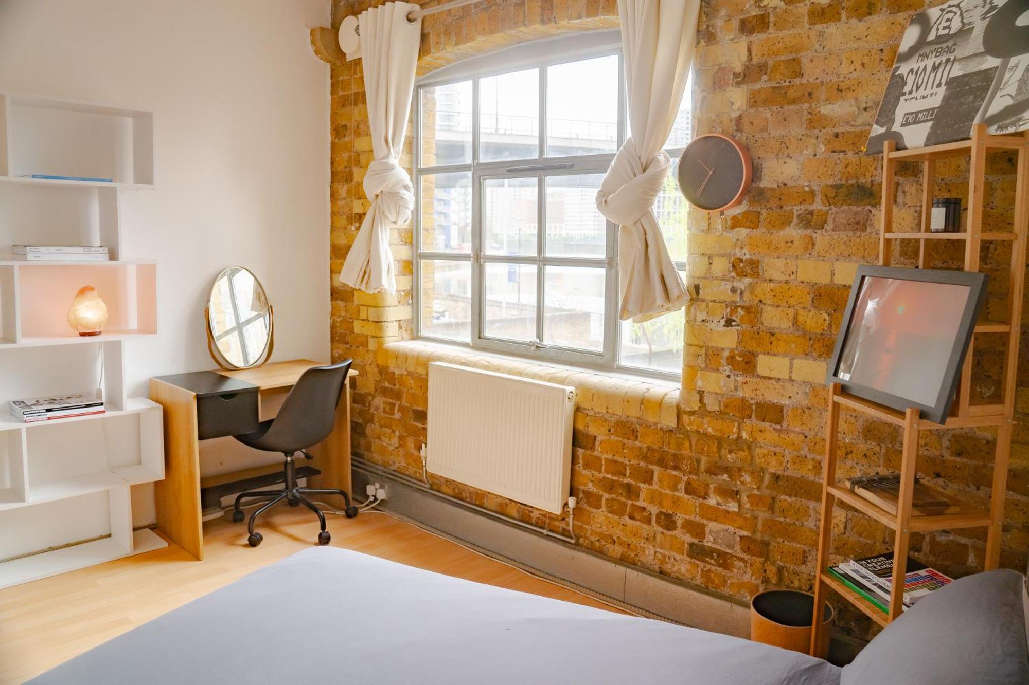 Loft Style Near O2, Abba Voyage, Excel *