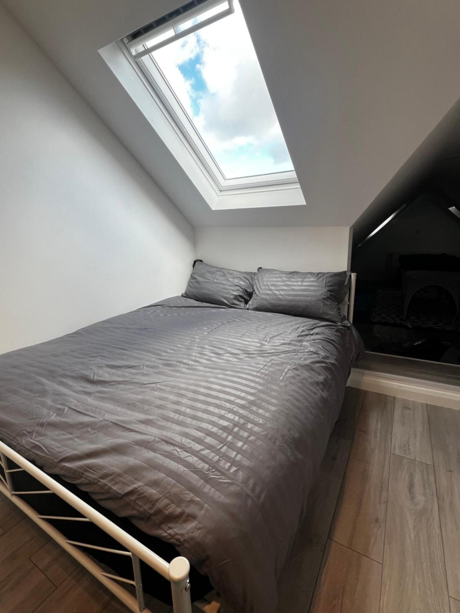 Ivory Penthouse Next To Wembley Stadium By Imperia * Londres