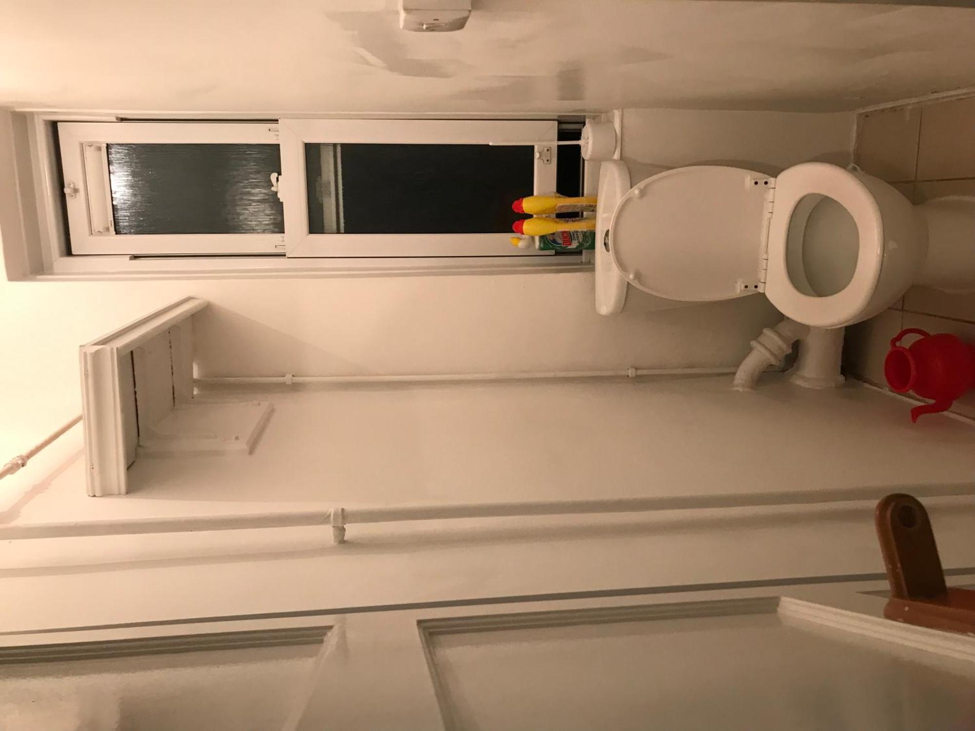 Charming 3-bed Flat In Appartement *