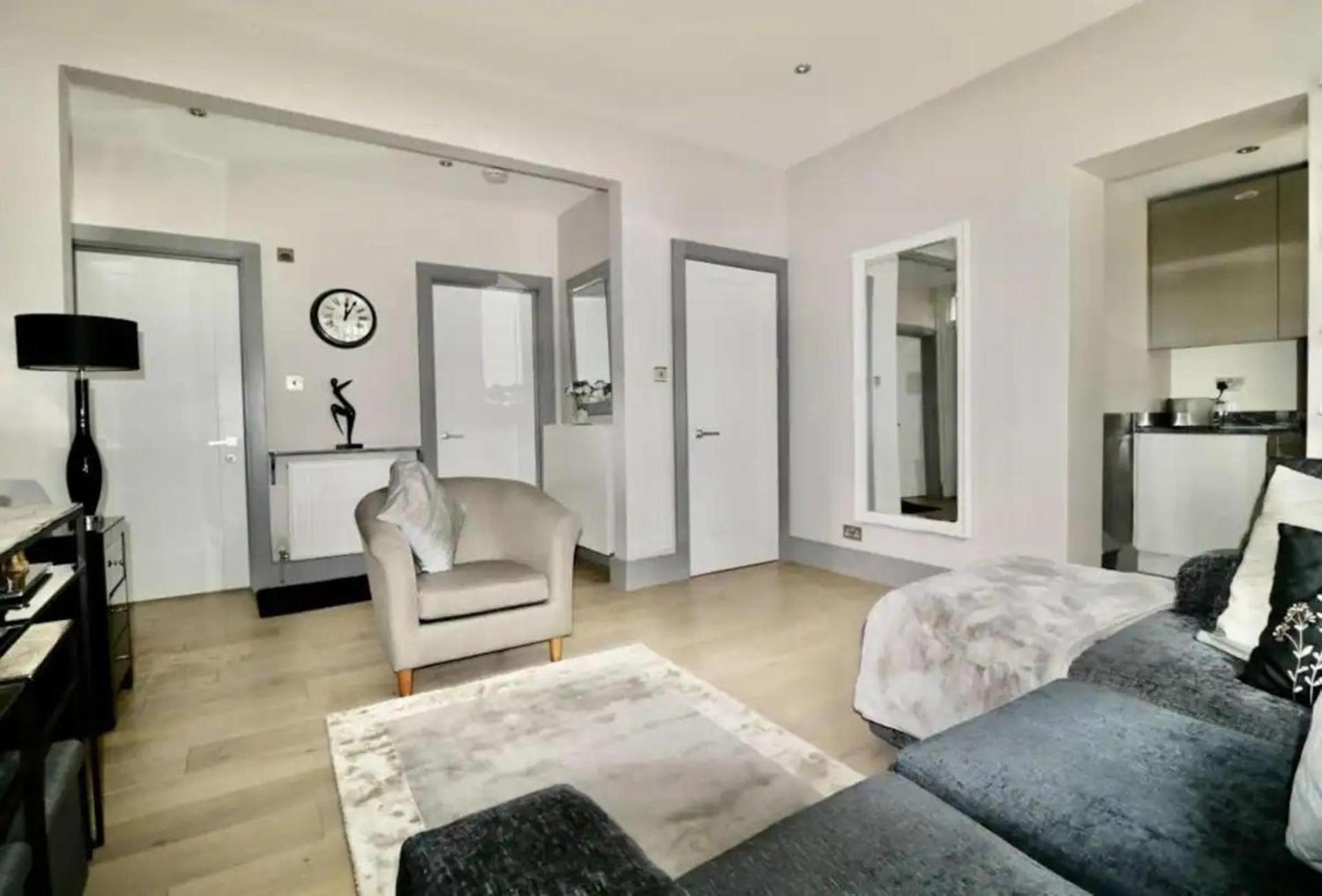 Private 1-bed In Appartement Londres
