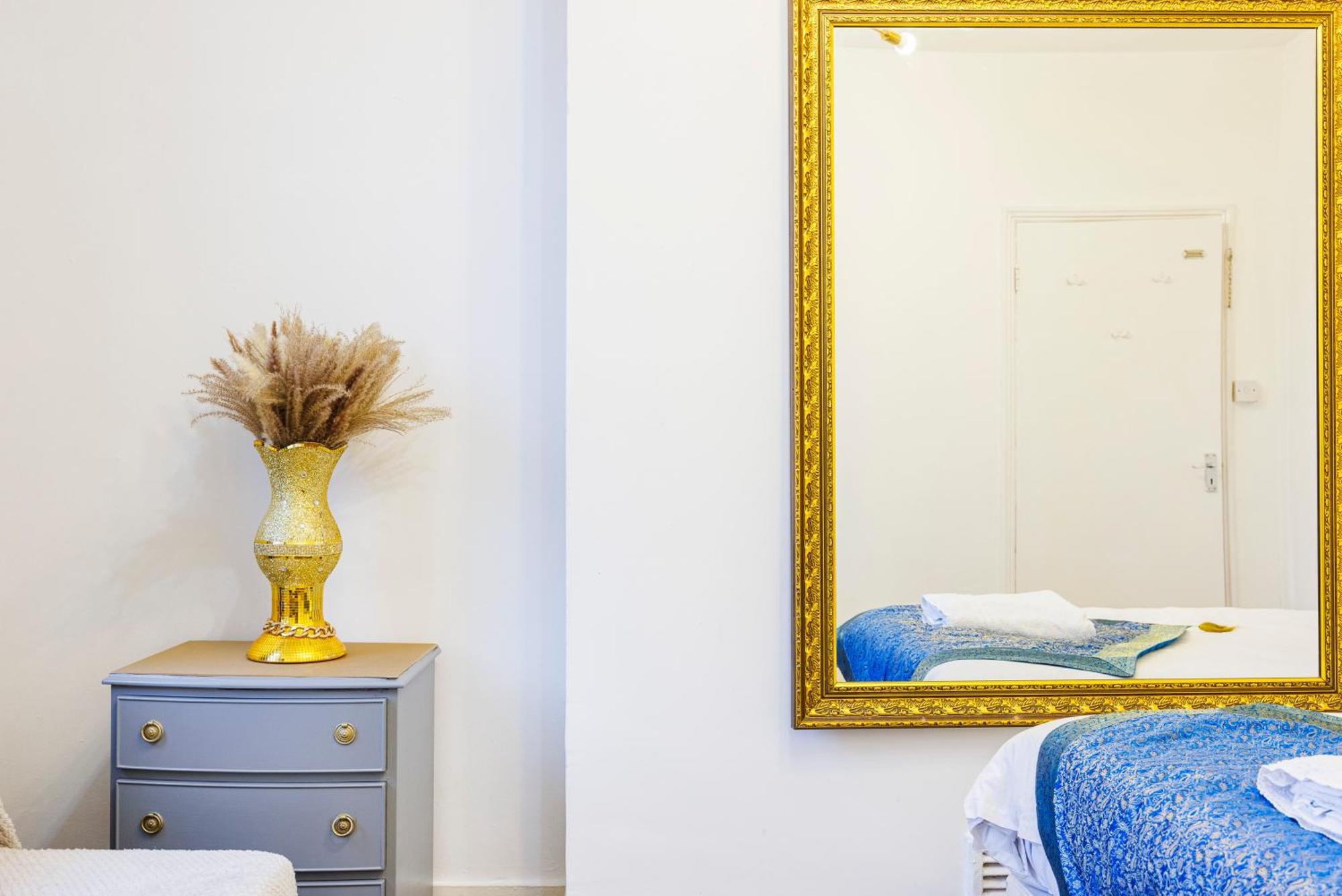 Stylish 2 Bed Near Notting Hill Appartement Londen