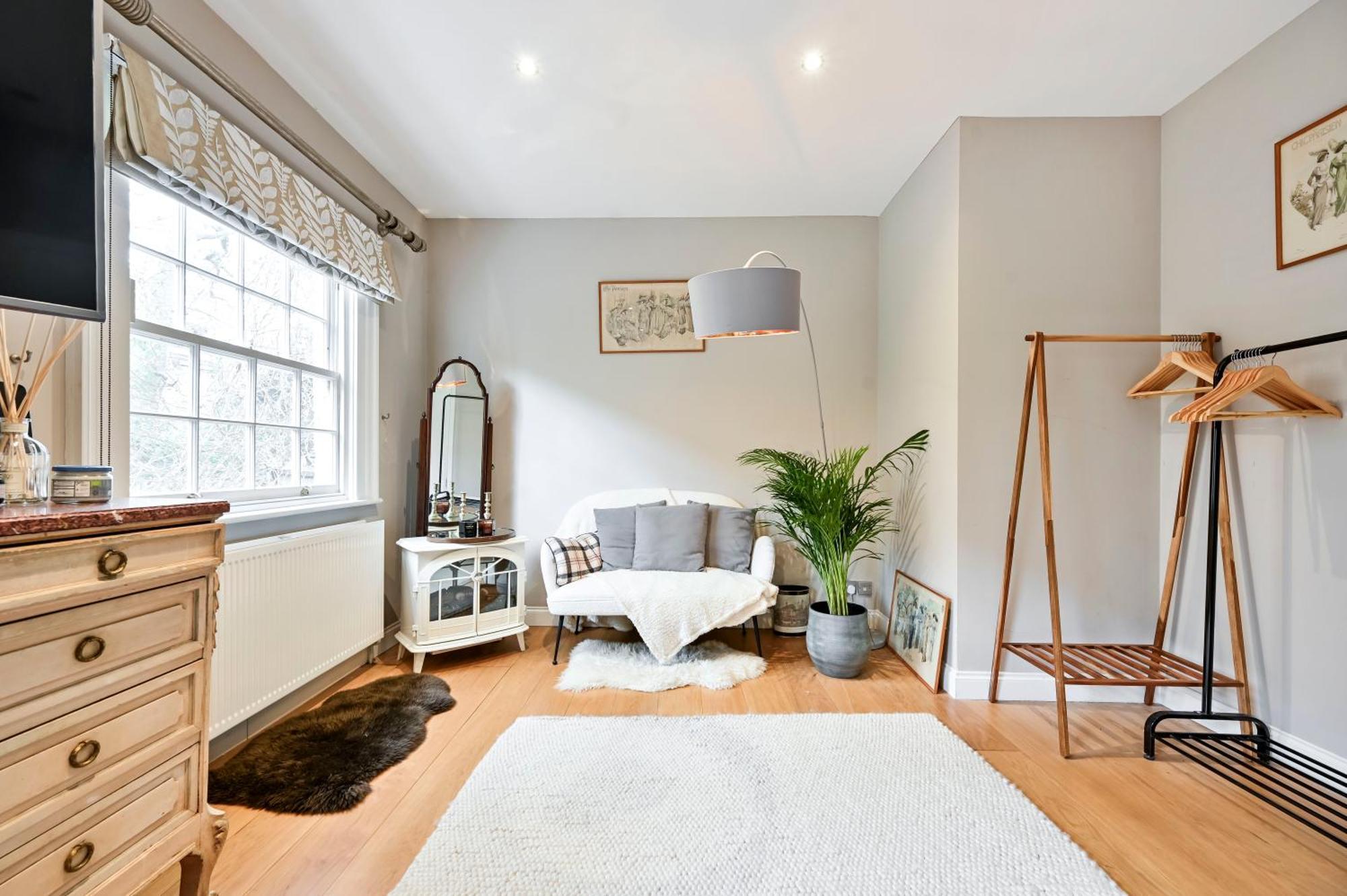 Magnificent 2 Bed Hyde Park Mews House London