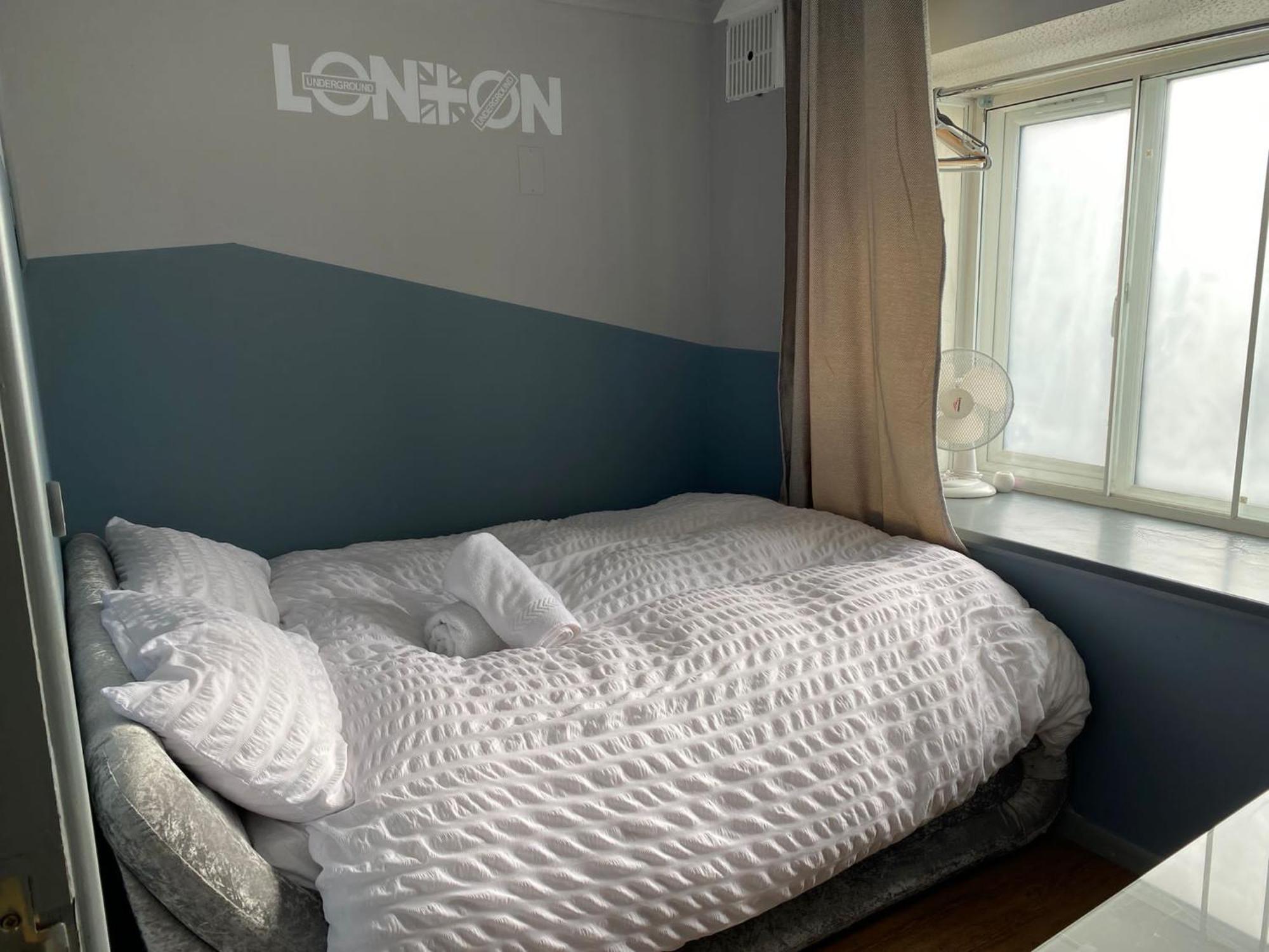 Luxurious Soft Water Air Conditioning Tv 5 Bed Arcade House Londen