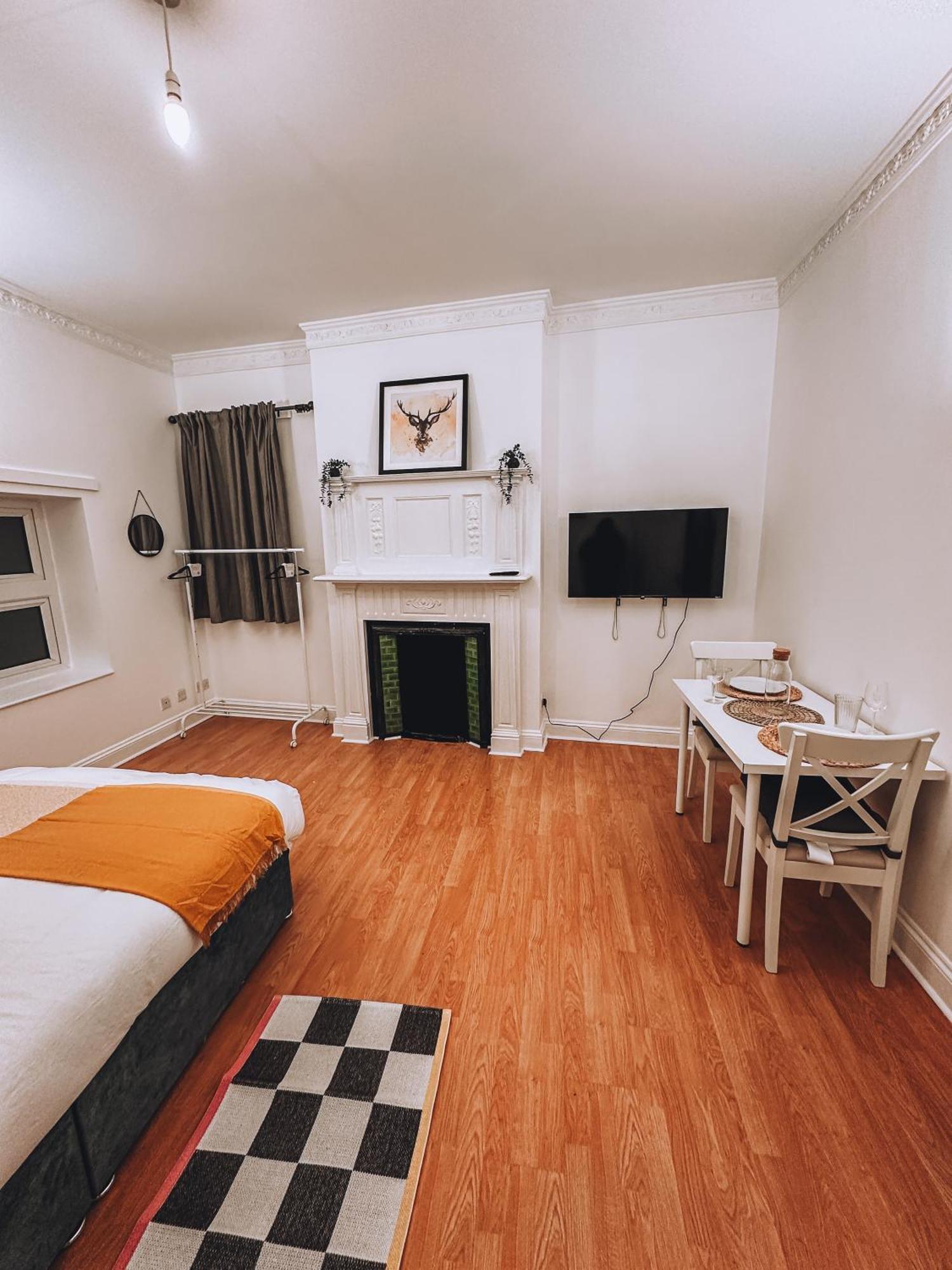 Spacious 3 In Tooting *
