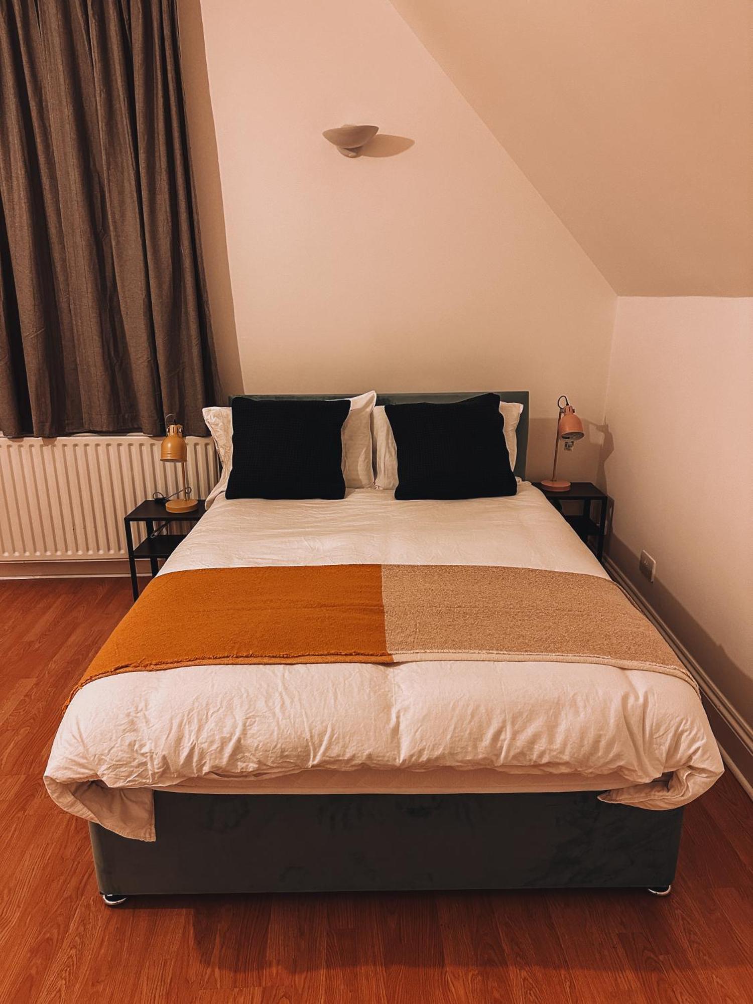 Spacious 3 In Tooting London