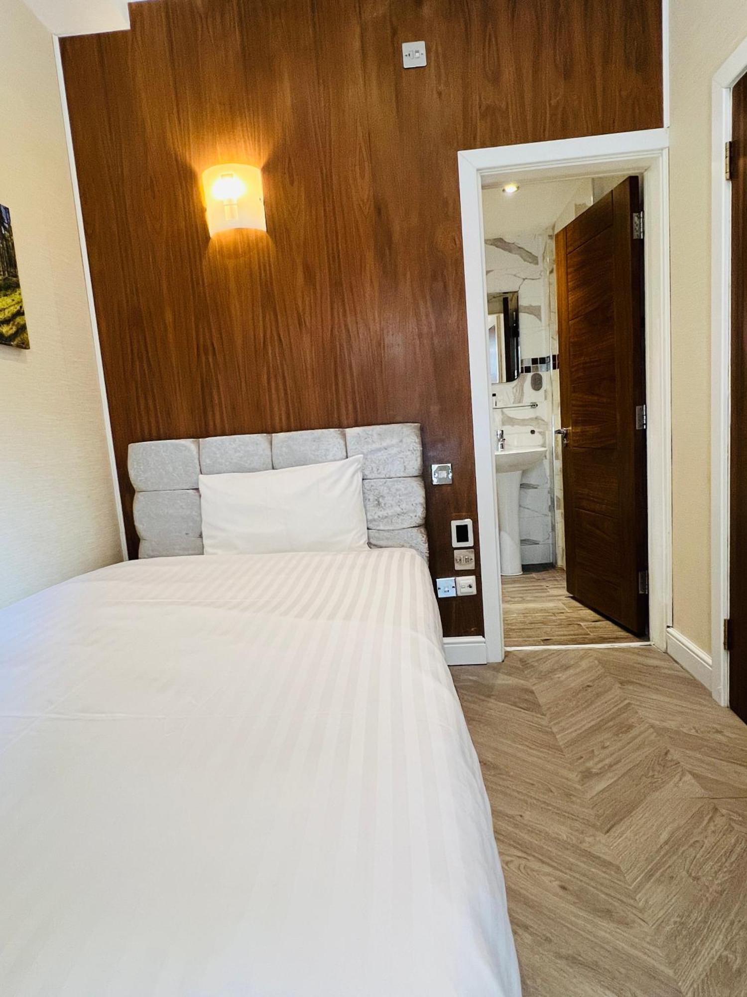 Hotel Cheshire